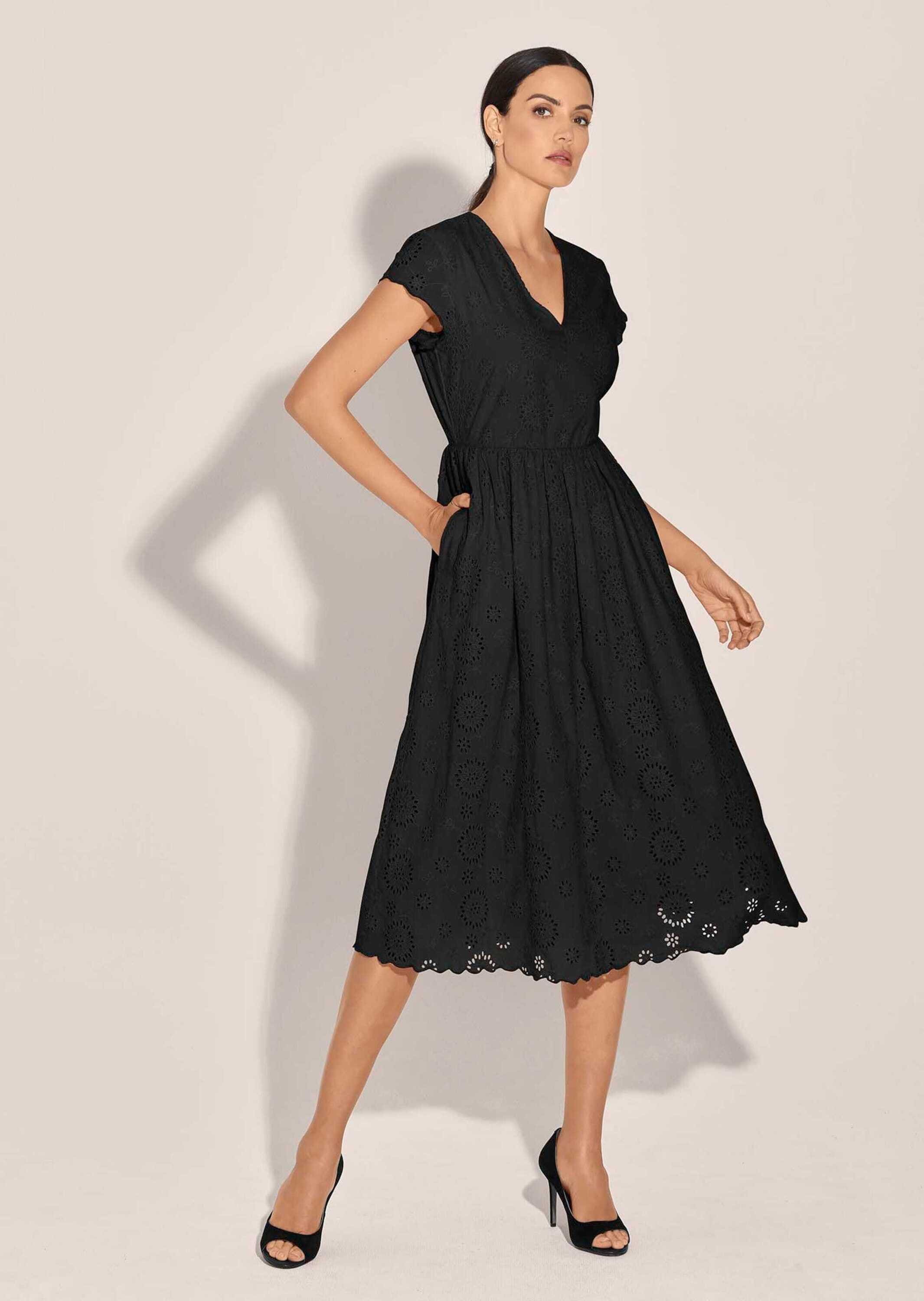 MADELEINE Midikleid »Spitzenkleid Spitzenkleid mit kurzen Ärmeln und weitem Rock«