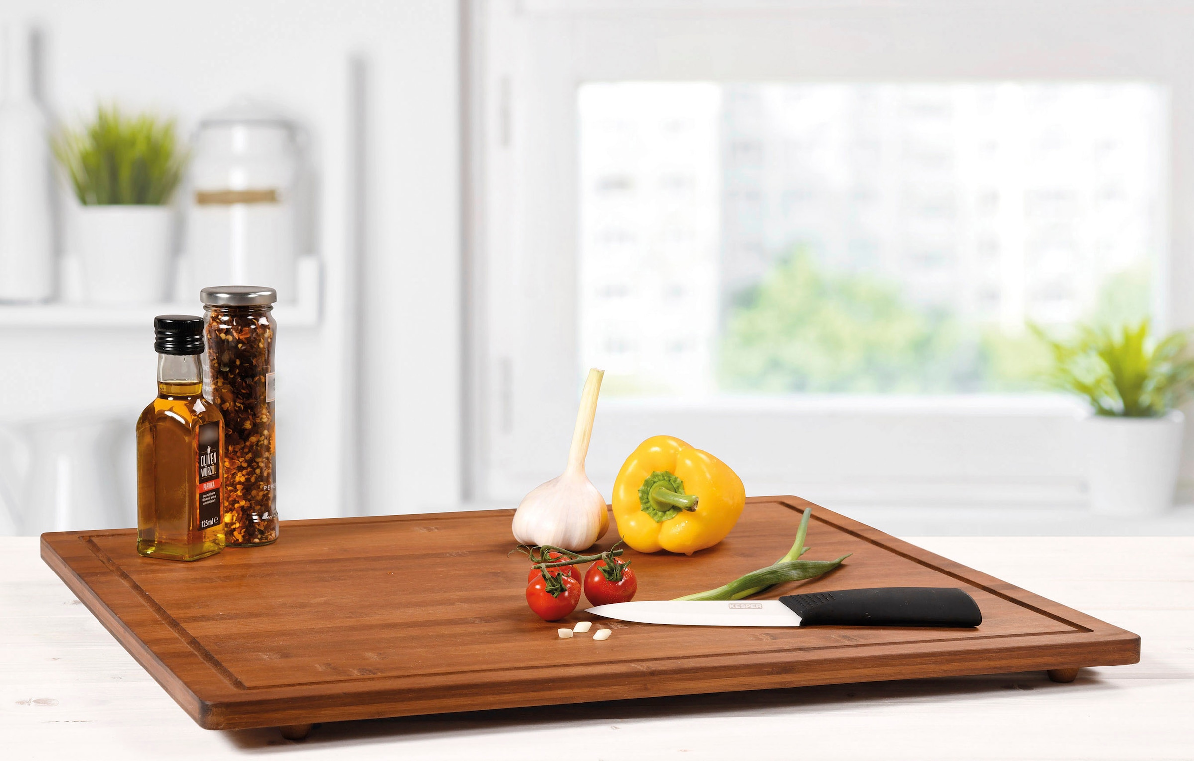 KESPER® Schneide- und Abdeckplatte, (1 tlg.), mit 4 standfesten Füßen, aus 100% FSC®-zertifiziertem Bambus