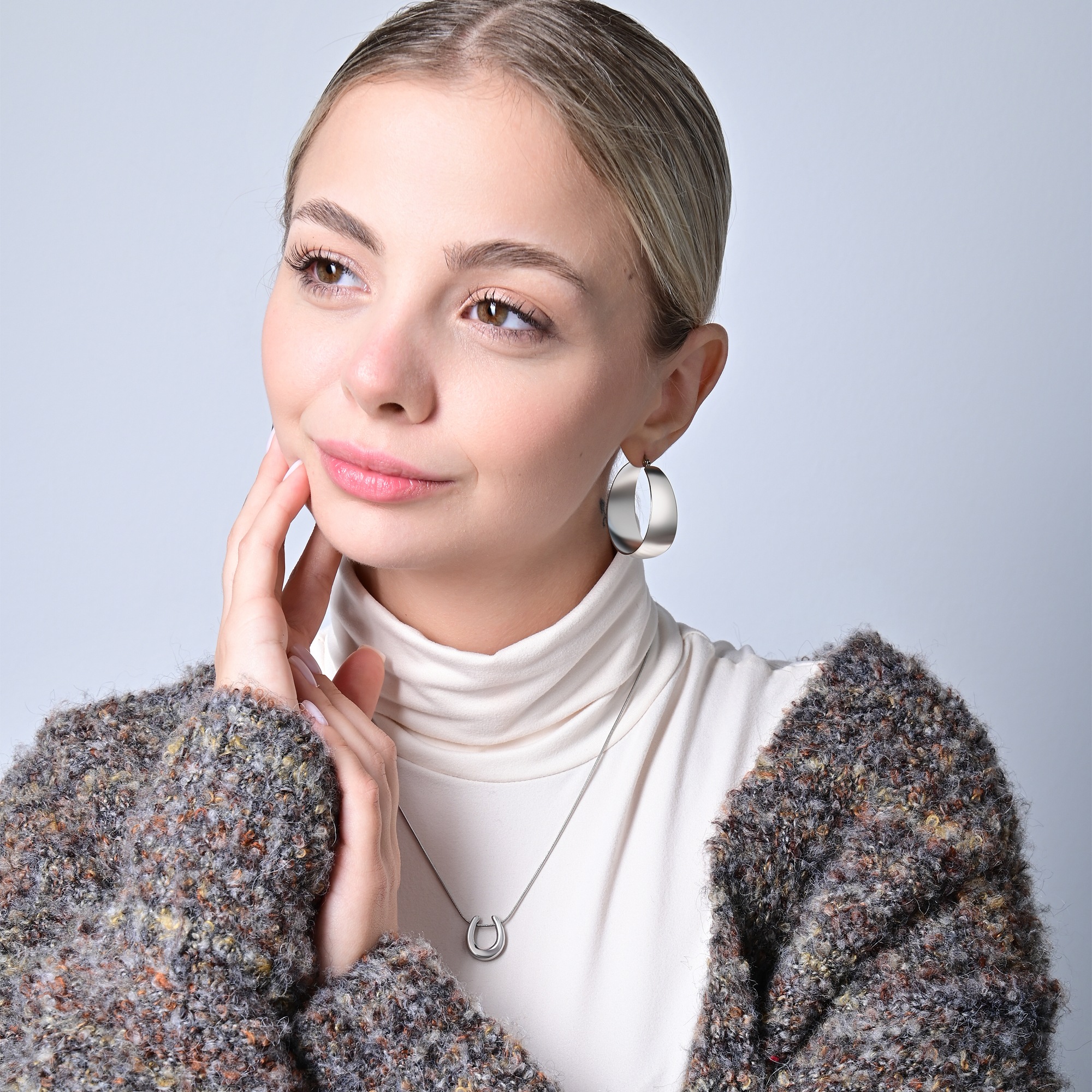 Adelia´s Paar Creolen »Damen Ohrringe – Creole aus Edelstahl« Schöne Geschenkidee zum Weihnachten