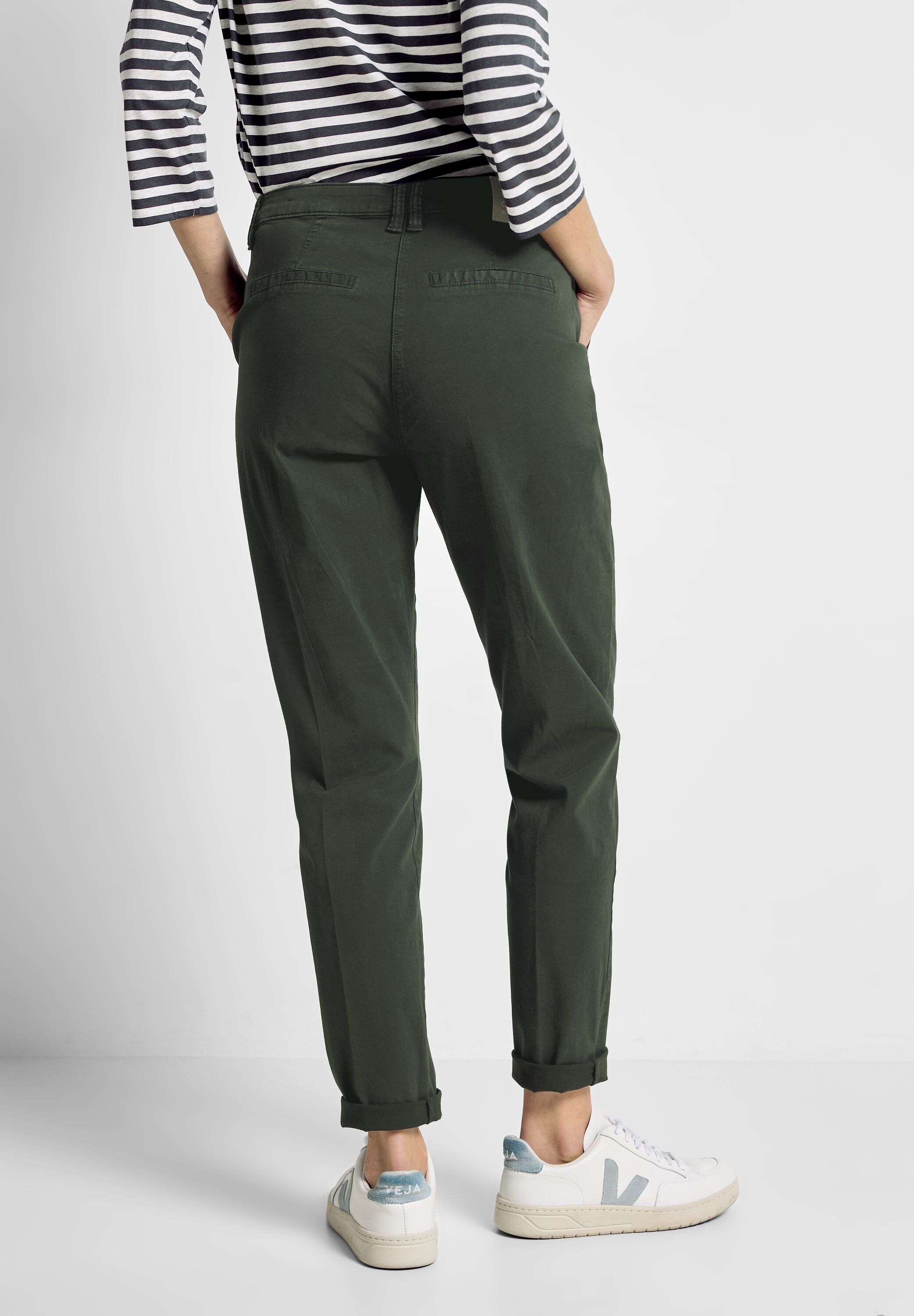 Cecil Chinos, Middle Waist