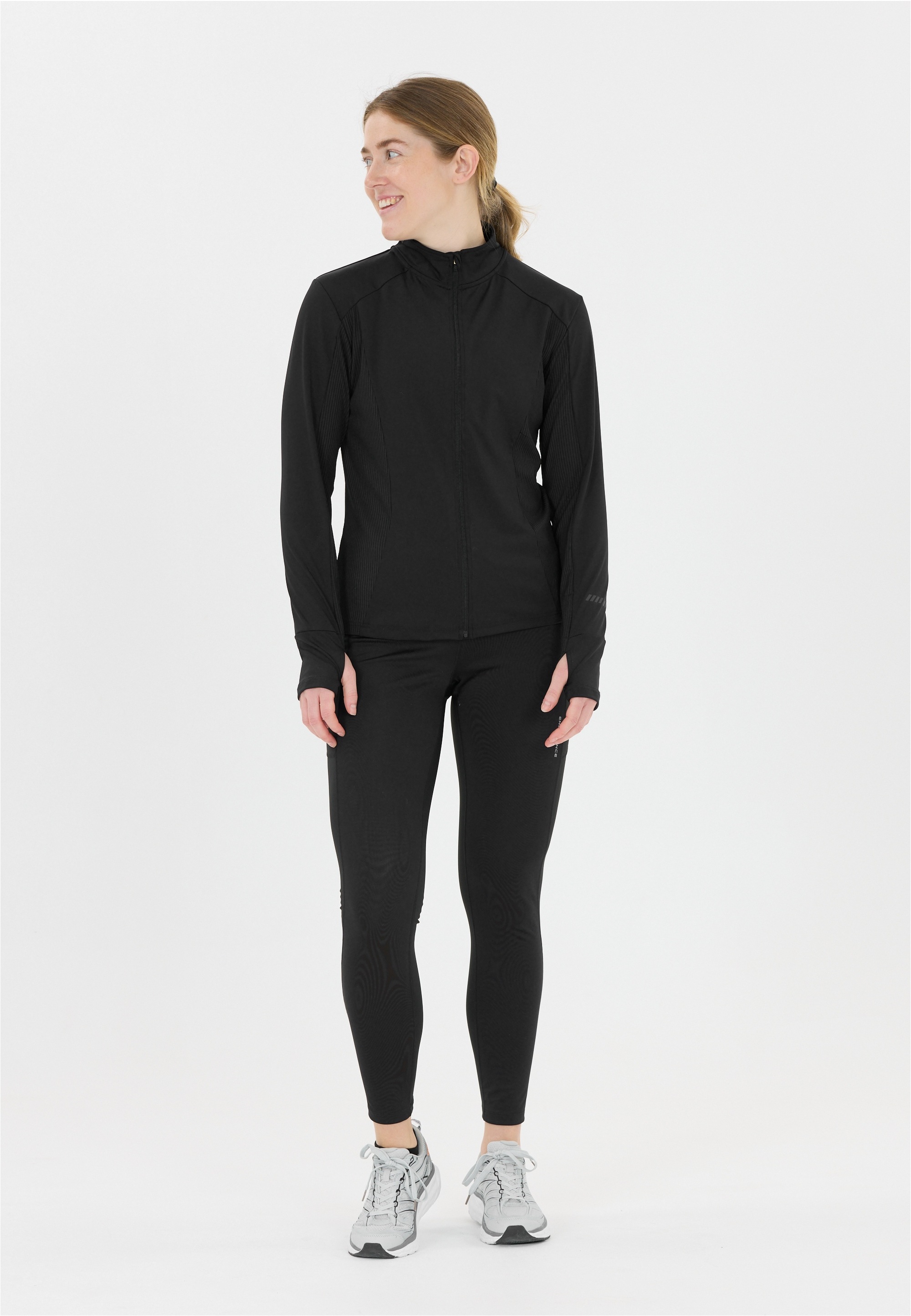 ENDURANCE Trainingsjacke "Pulasan" mit integrierten Daumenschlaufen günstig online kaufen