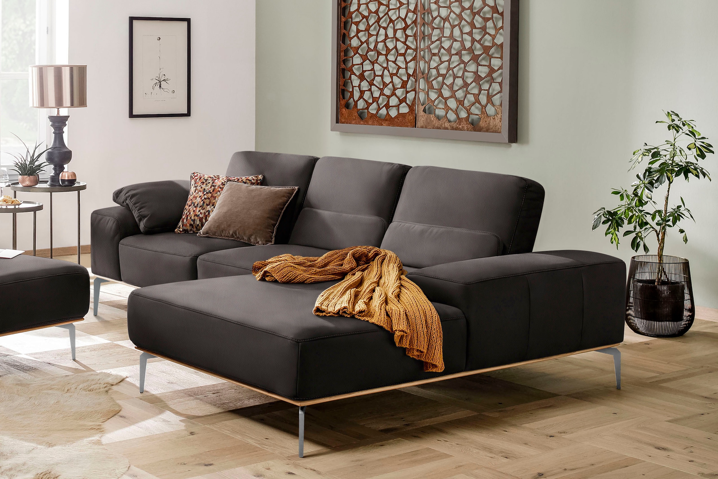 W.SCHILLIG Ecksofa "run, Designsofa mit tollem Sitzkomfort, L-Form" mit elegantem Holzsockel, Füße in Chrom glänzend, Breite 279 cm