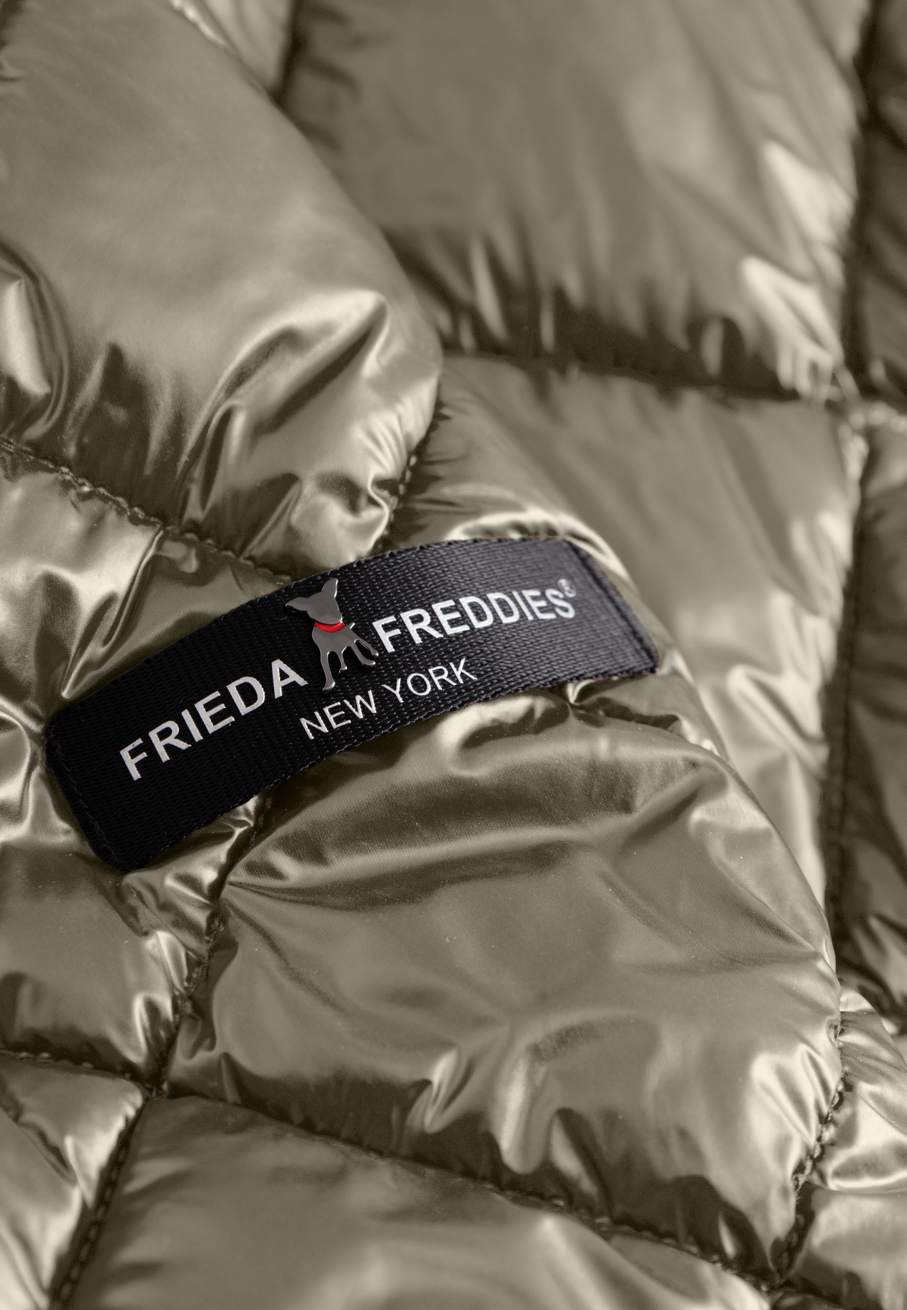 Frieda & Freddies Winterjacke »Frieda & Freddies Steppjacke aus Glossy-Nylon«