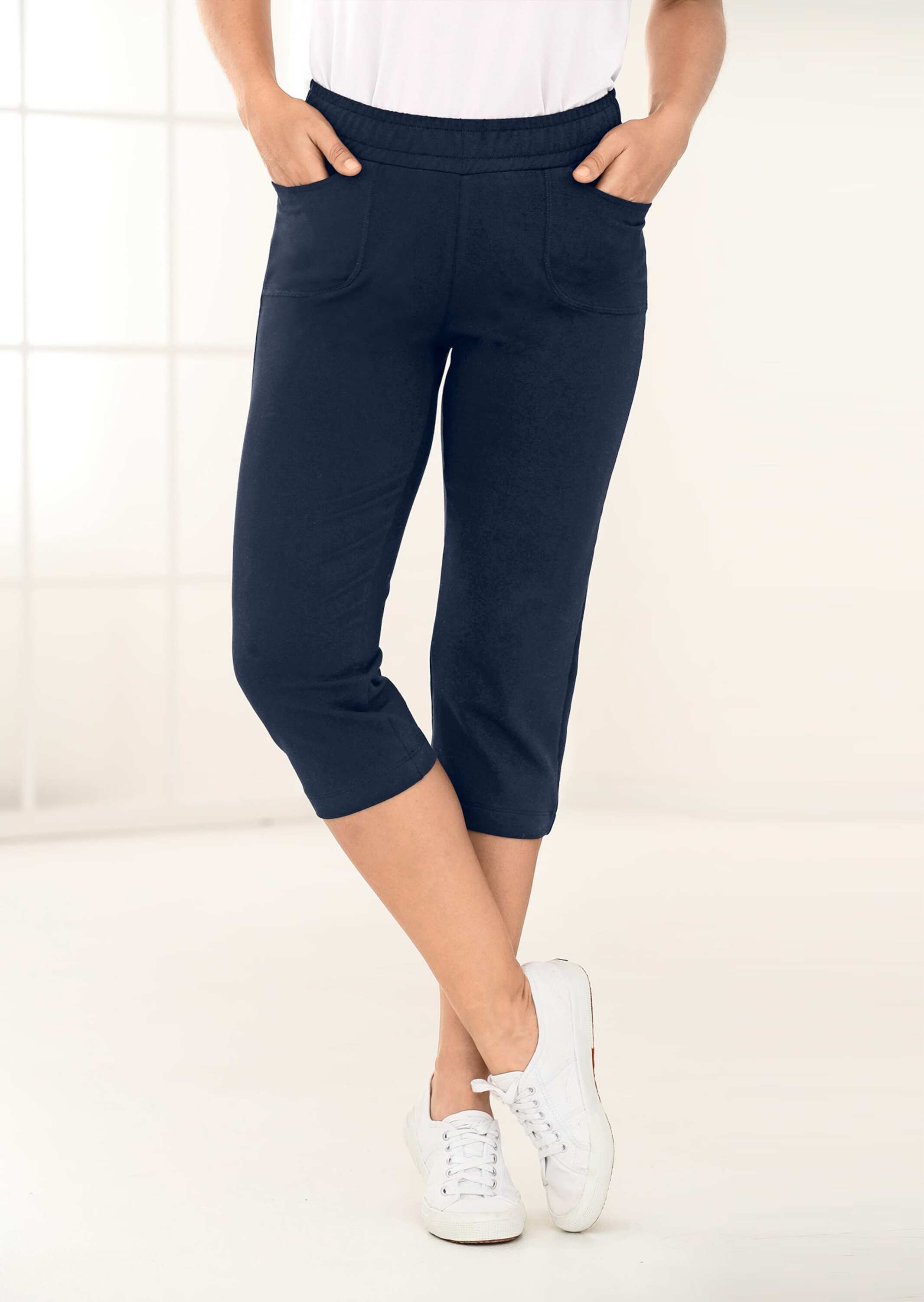 Stoffhose GOLDNER "Bequeme 3/4-Freizeithose mit Schlupfbund und Taschen", Damen, Gr. 52, N-Gr, blau (marine), Obermaterial: 60% Baumwolle CO. 35% Polyester PES. 5% Elasthan EL., Hosen Stoffhose 2
