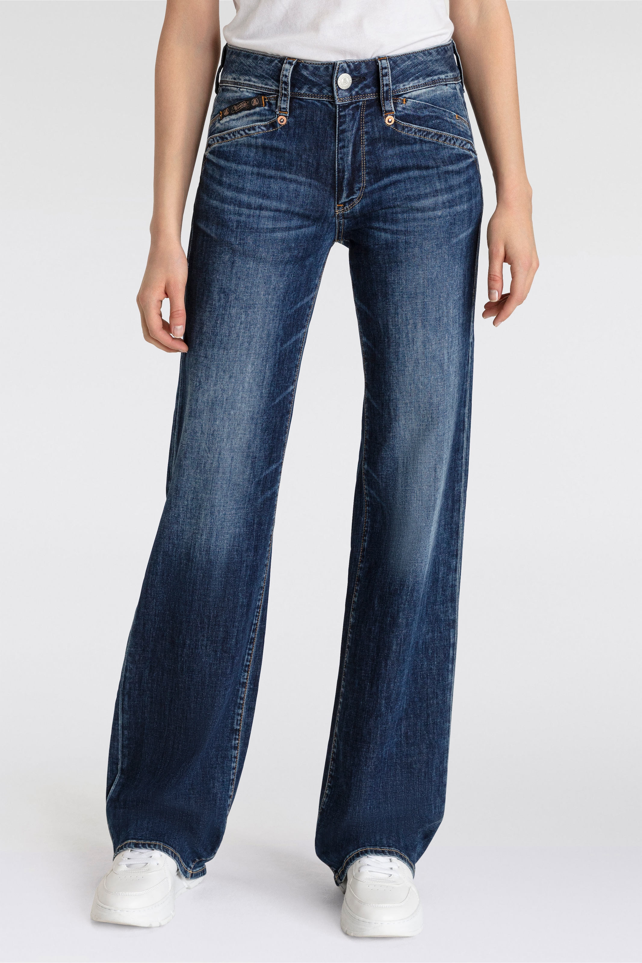 Herrlicher Bootcut-Jeans "Prime New Recycled Denim Light", mit Stretch günstig online kaufen