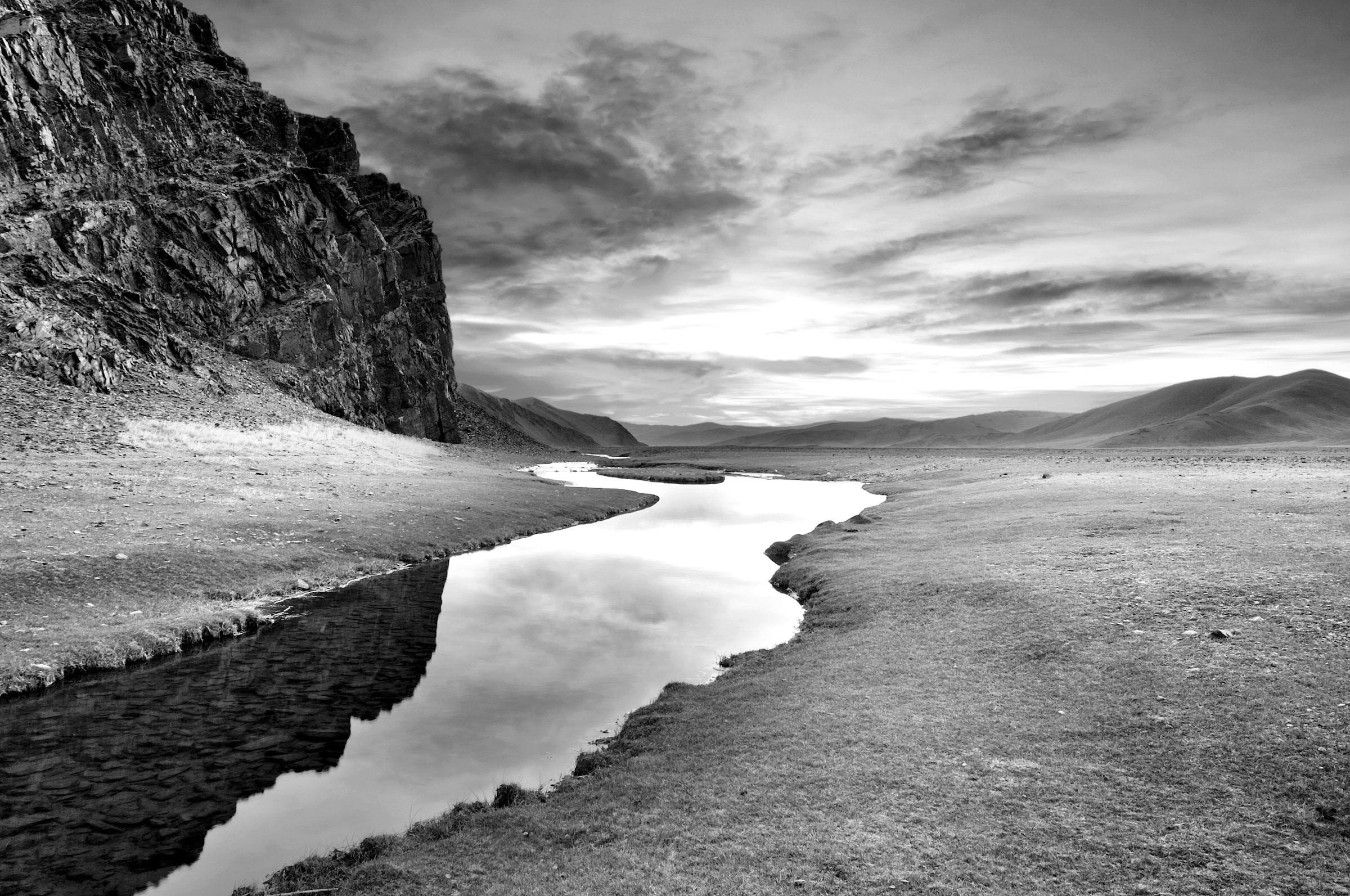 Papermoon Fototapete "Landschaft schwarz & weiß"