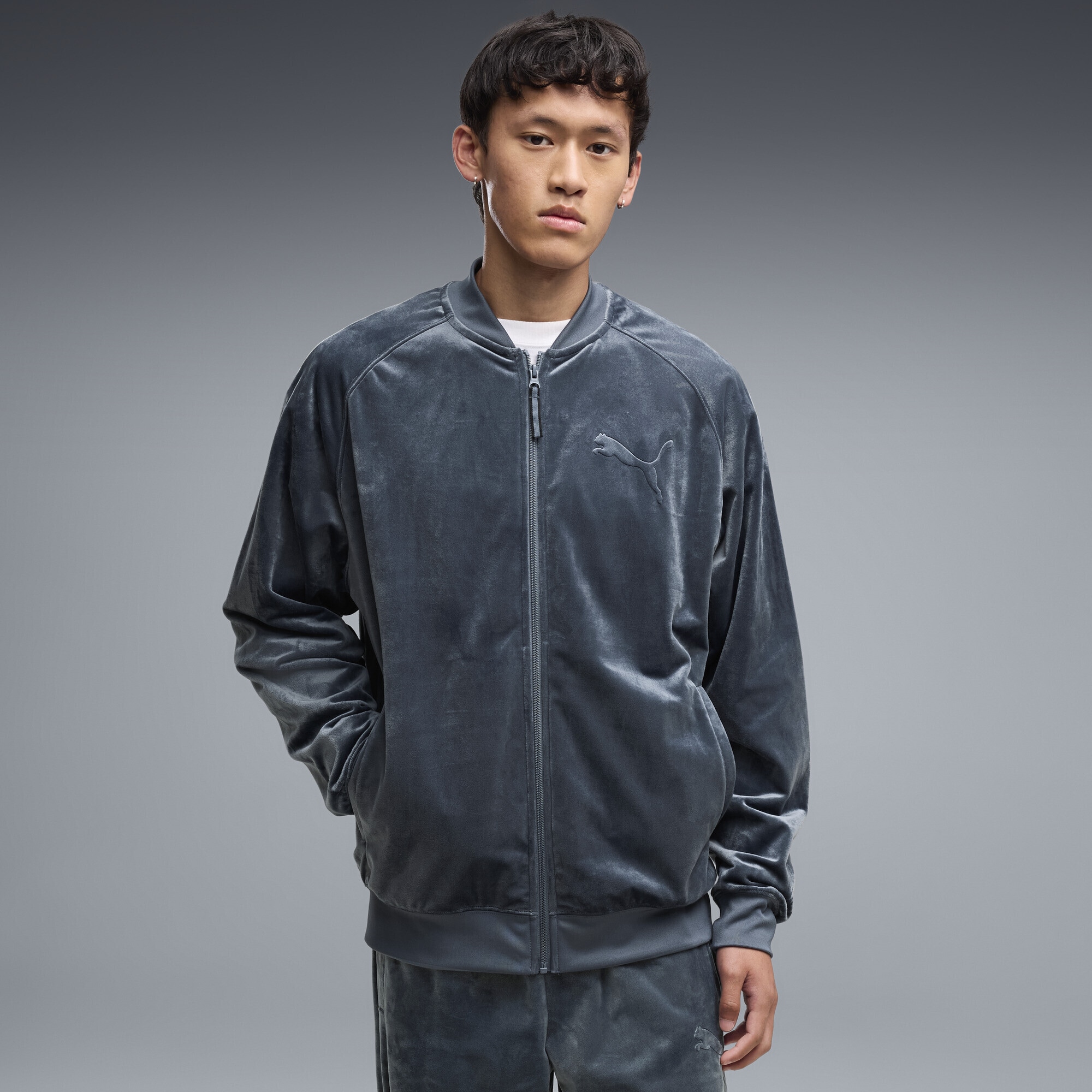 PUMA Trainingsjacke »Essentials Elevated Relaxed Velour Trainingsjacke Herren«