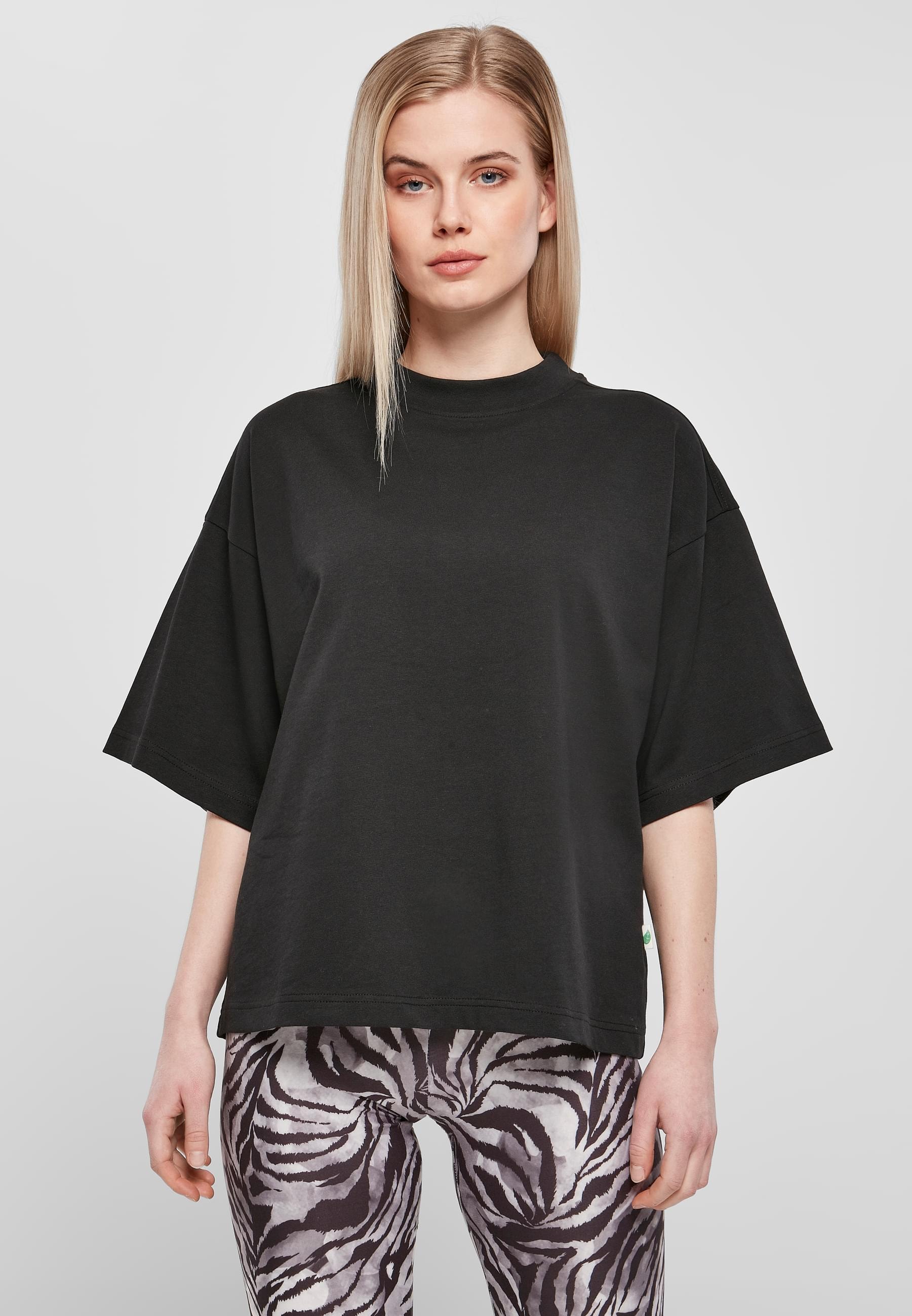 URBAN CLASSICS Kurzarmshirt »Urban Classics Damen Ladies Organic Heavy Tee«, (1 tlg.)