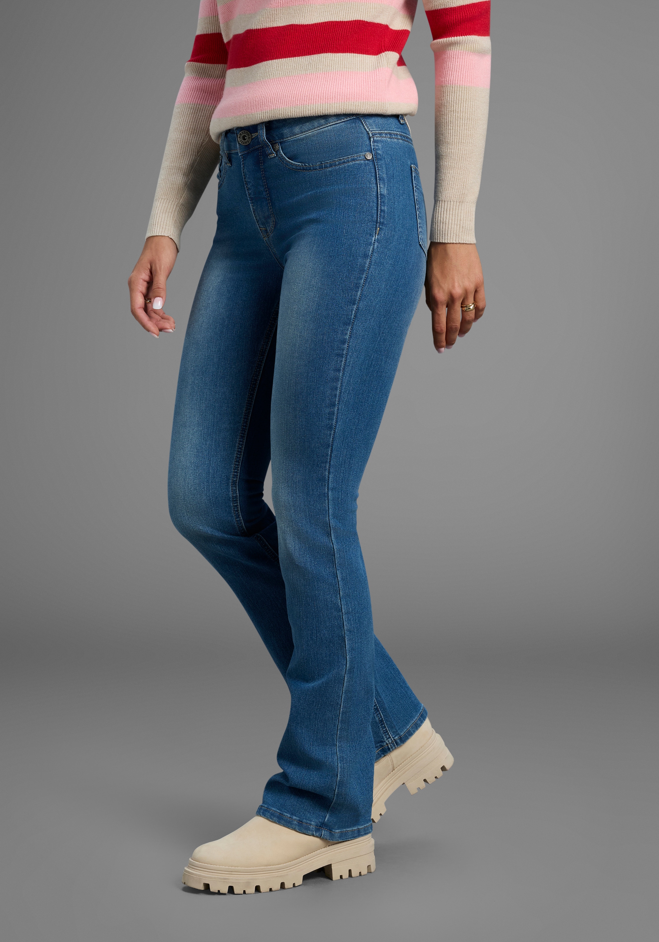 Arizona Bootcut-Jeans »Shaping«, elastische Passform, Bootcut-Beinform, Used-Waschung, hohe Taille