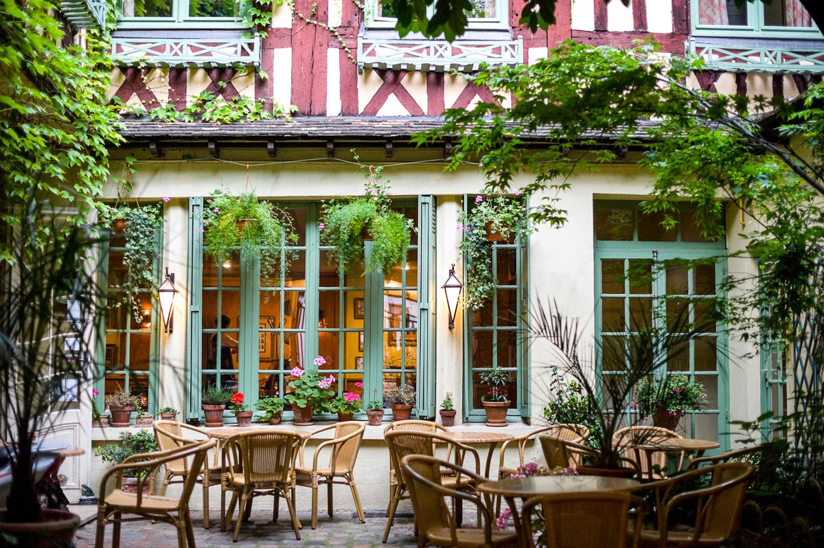 Fototapete PAPERMOON "Cafe", bunt, B:4m L:2,6m, Vlies, Tapeten - B/L: 4m x 2,6m, Bahnen: 8 Stk.
