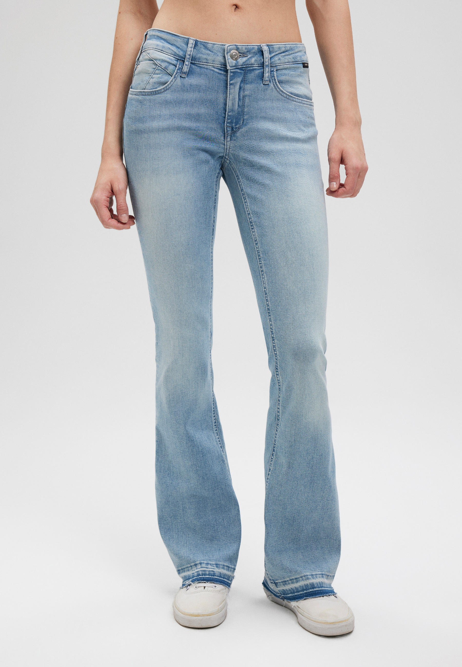 Bootcut-Jeans MAVI "BELLA MID-RISE", Damen, Gr. 28, Länge 32, blau (lt blau glam), 86% Baumwolle, 12% Polyester, 2% Elasthan, normal lang, Jeans, Bootcut Jeans 3