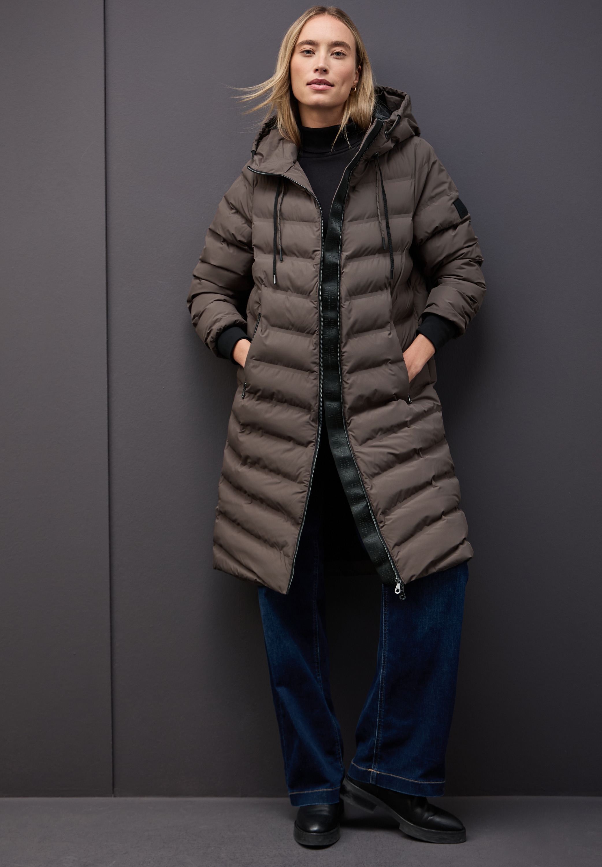 STREET ONE Steppjacke mit Kapuze und geklebten Nähten