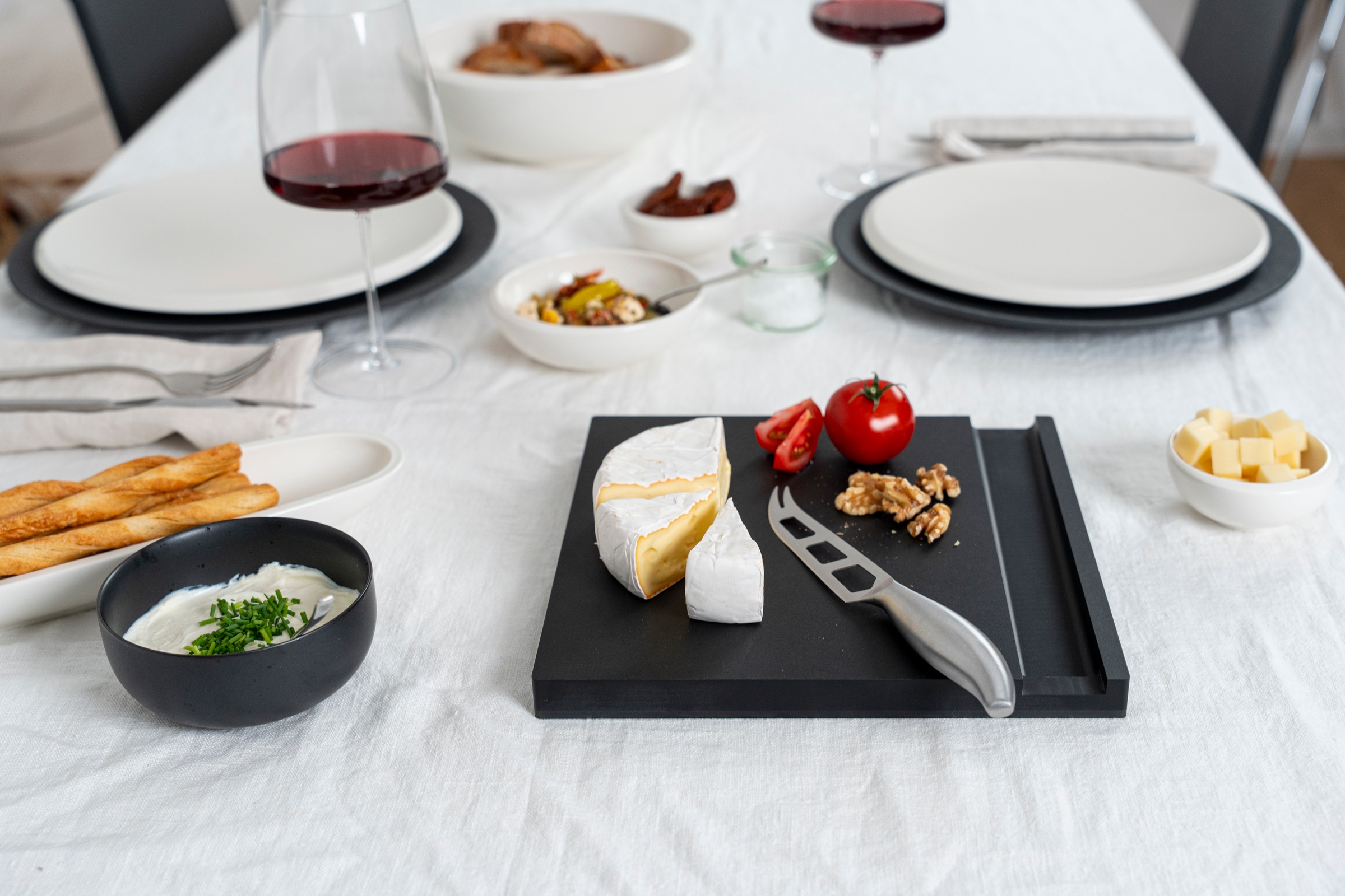 Thumbnail - Continenta Käsebrett "mit Messer, Duracore schwarz" hochwertige Verarbeitung, inkl. Käsemesser