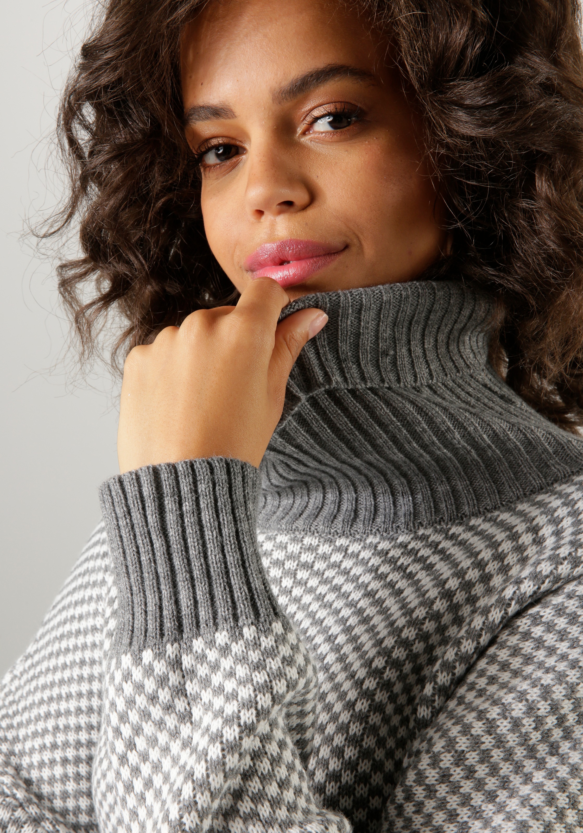 Thumbnail - Aniston CASUAL Strickpullover, im Karo-Dessin mit Streifen-Optik