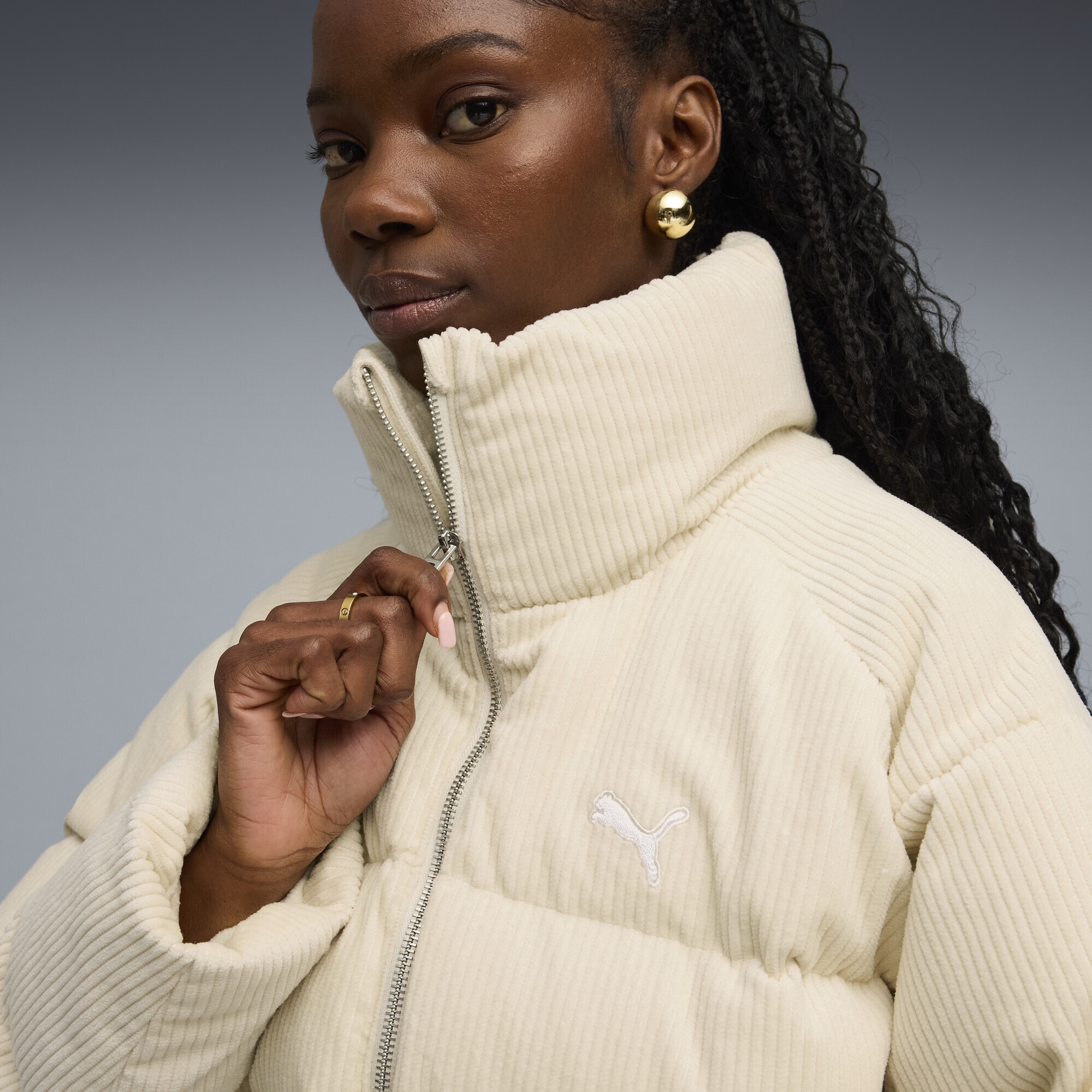 PUMA Winterjacke »Wardrobe Essentials Cord-Pufferjacke Damen«