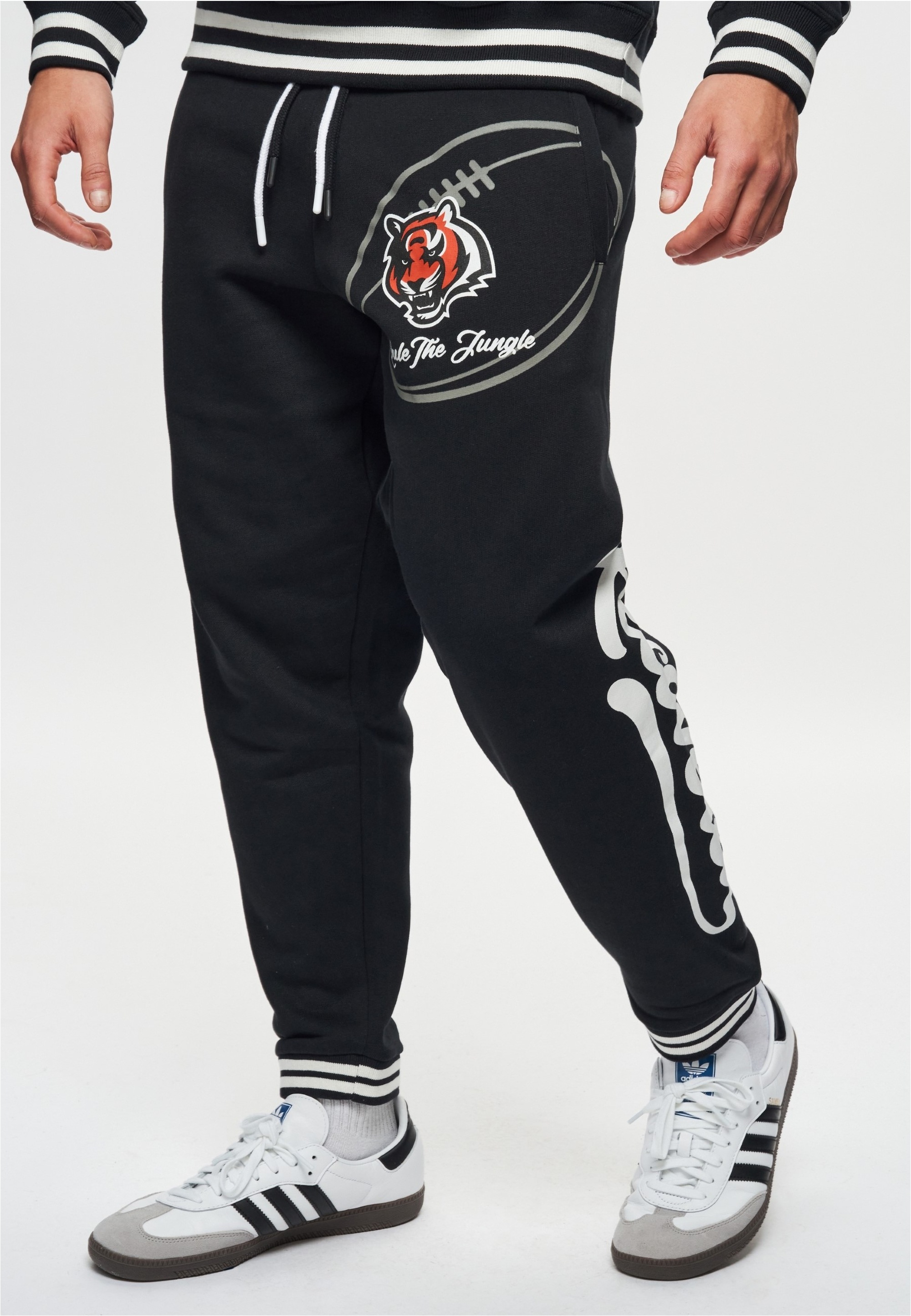Recovered Sweathose »NFL Bengals Rule The Jungle«, mit gestreiften Bünchen
