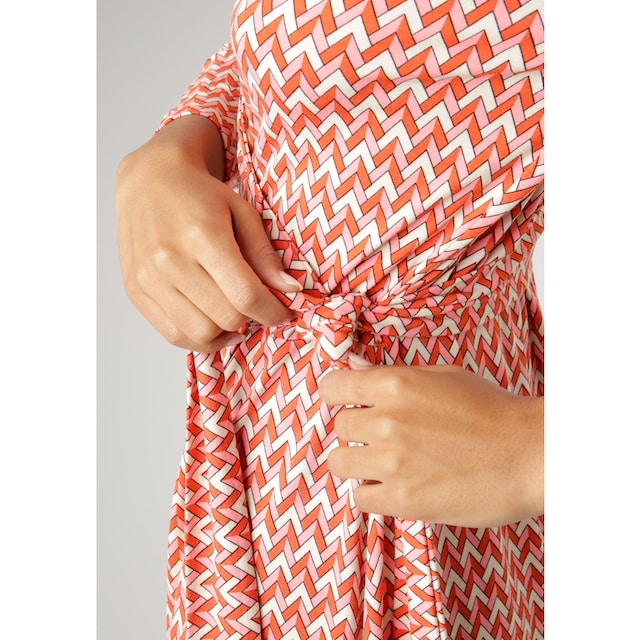 SELECTED und | - bestellen seitlichem Jerseykleid, KOLLEKTION mit Muster für BAUR NEUE geometrischem Bindedetail Aniston