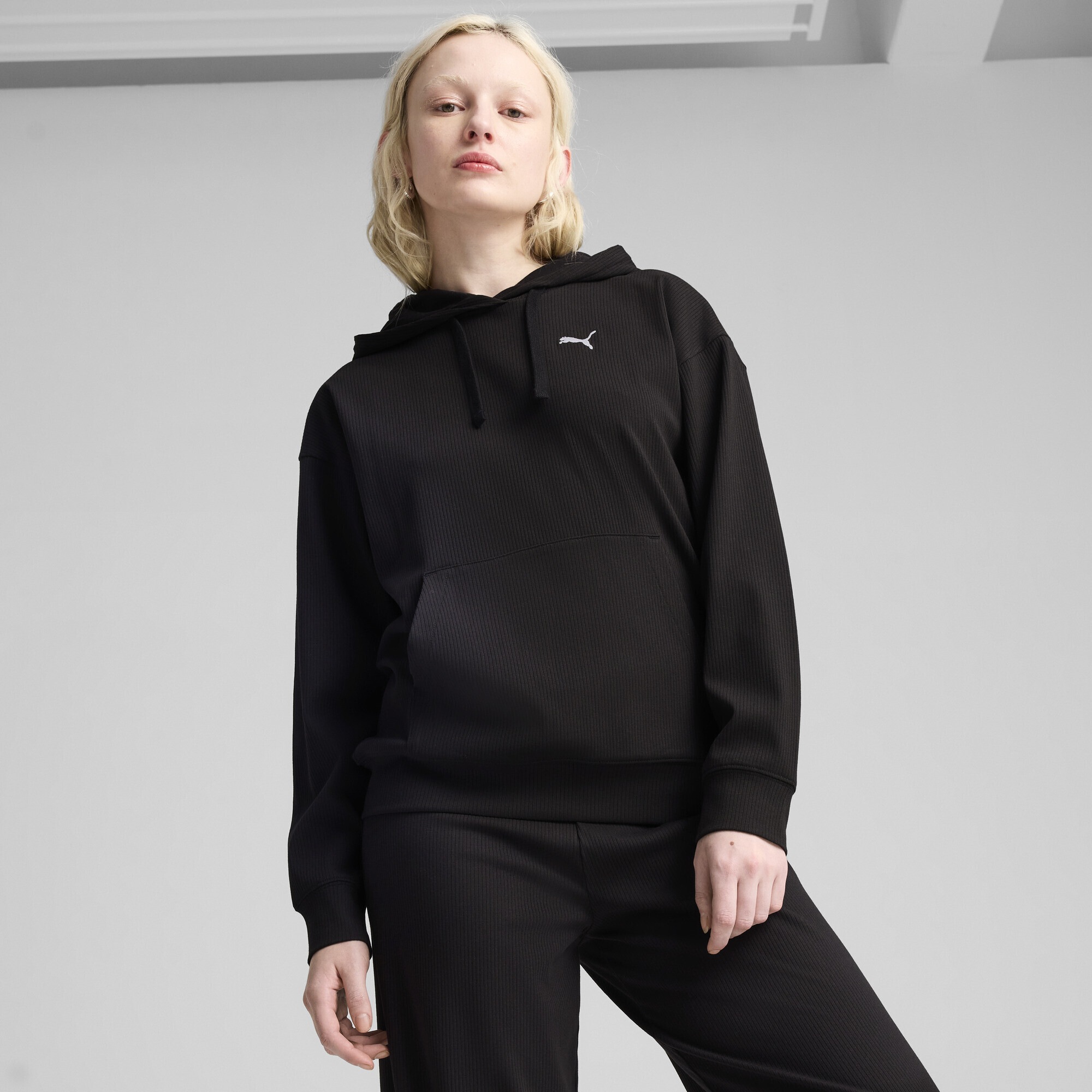 PUMA Hoodie »ESS ELEVATED Bequemer gerippter Hoodie Damen«