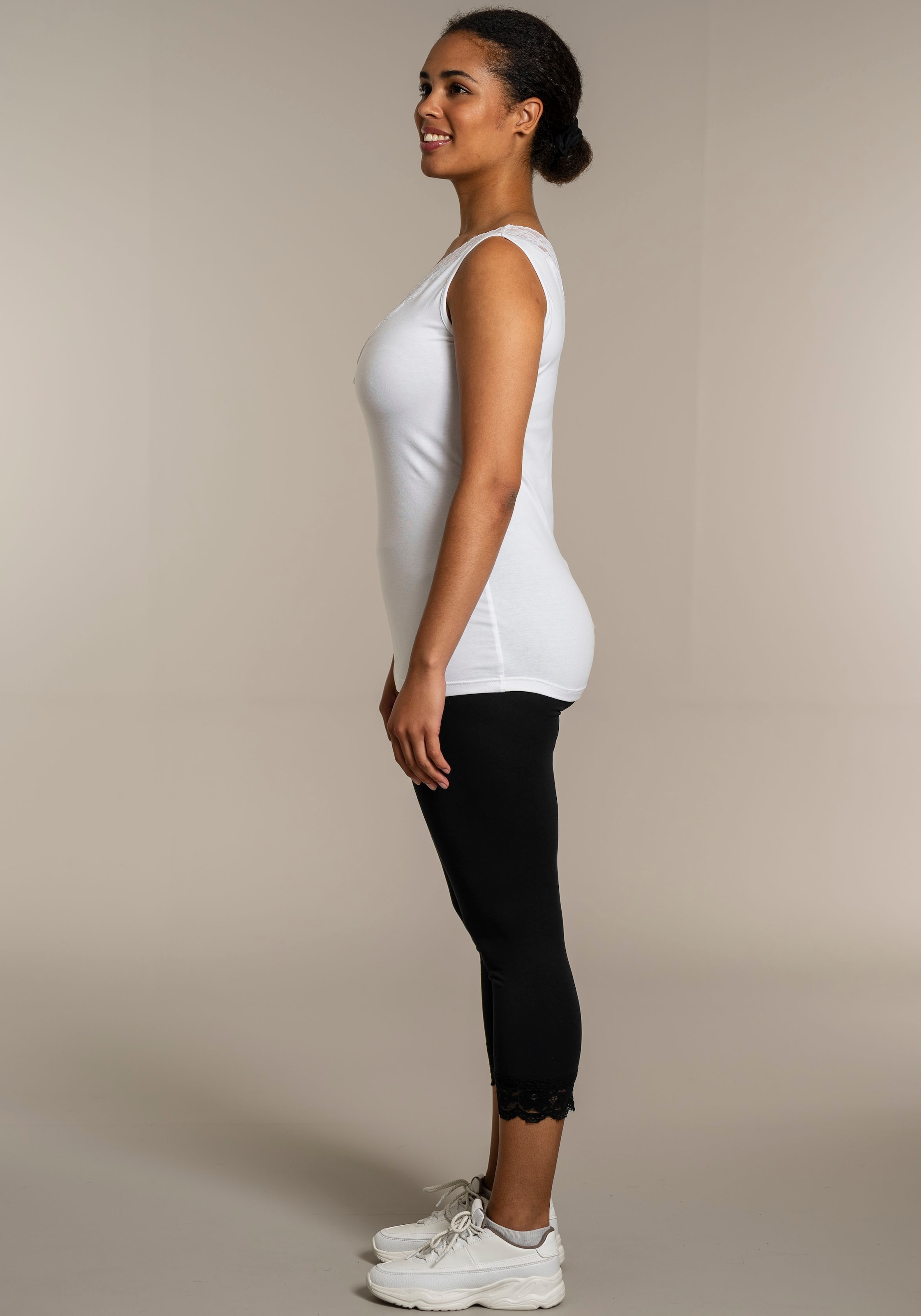 SANDGAARD 3/4-Leggings, mit Spitzeneinsatz am Saum