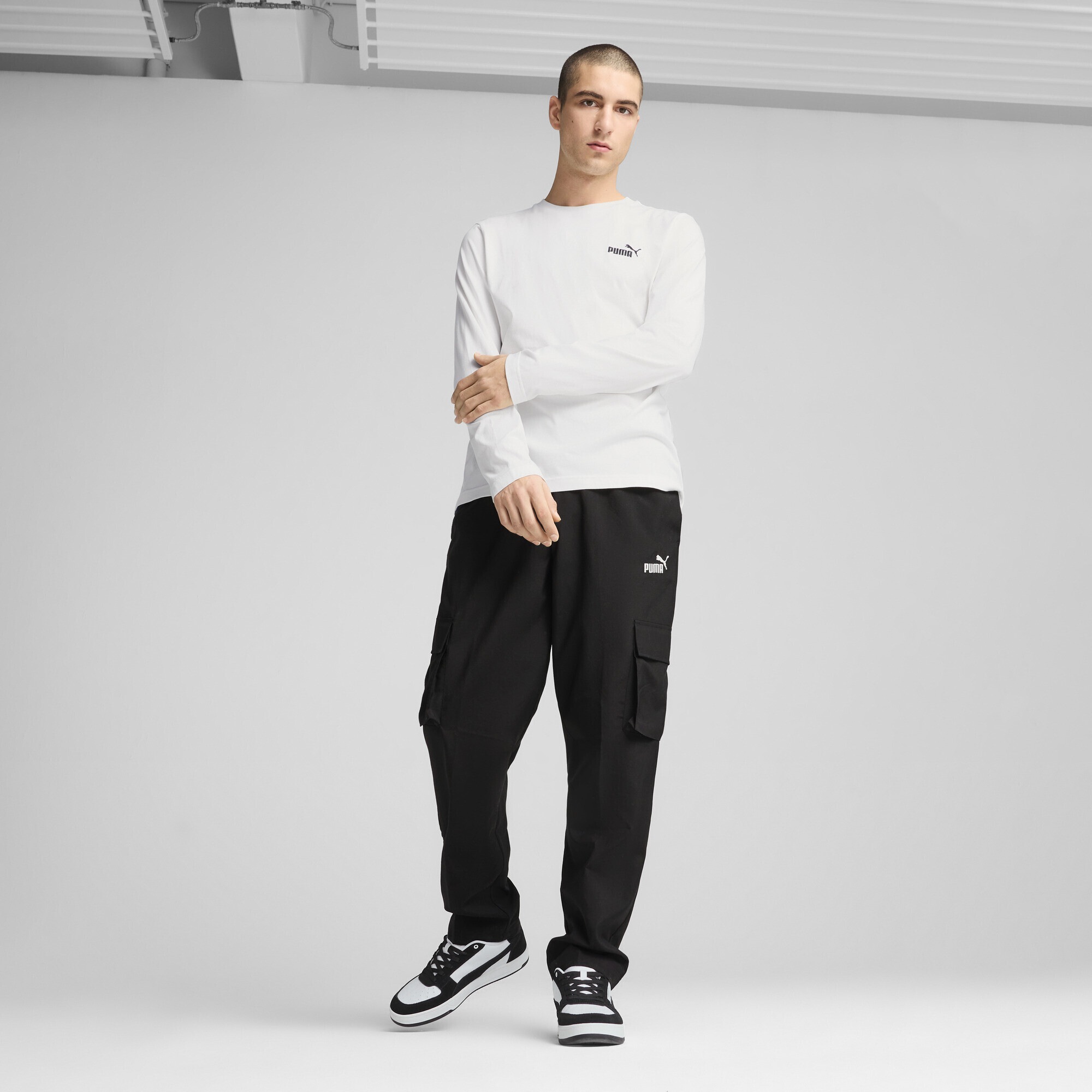 PUMA Sporthose »Essentials No. 1 Logo Gewebte Cargohose Herren«