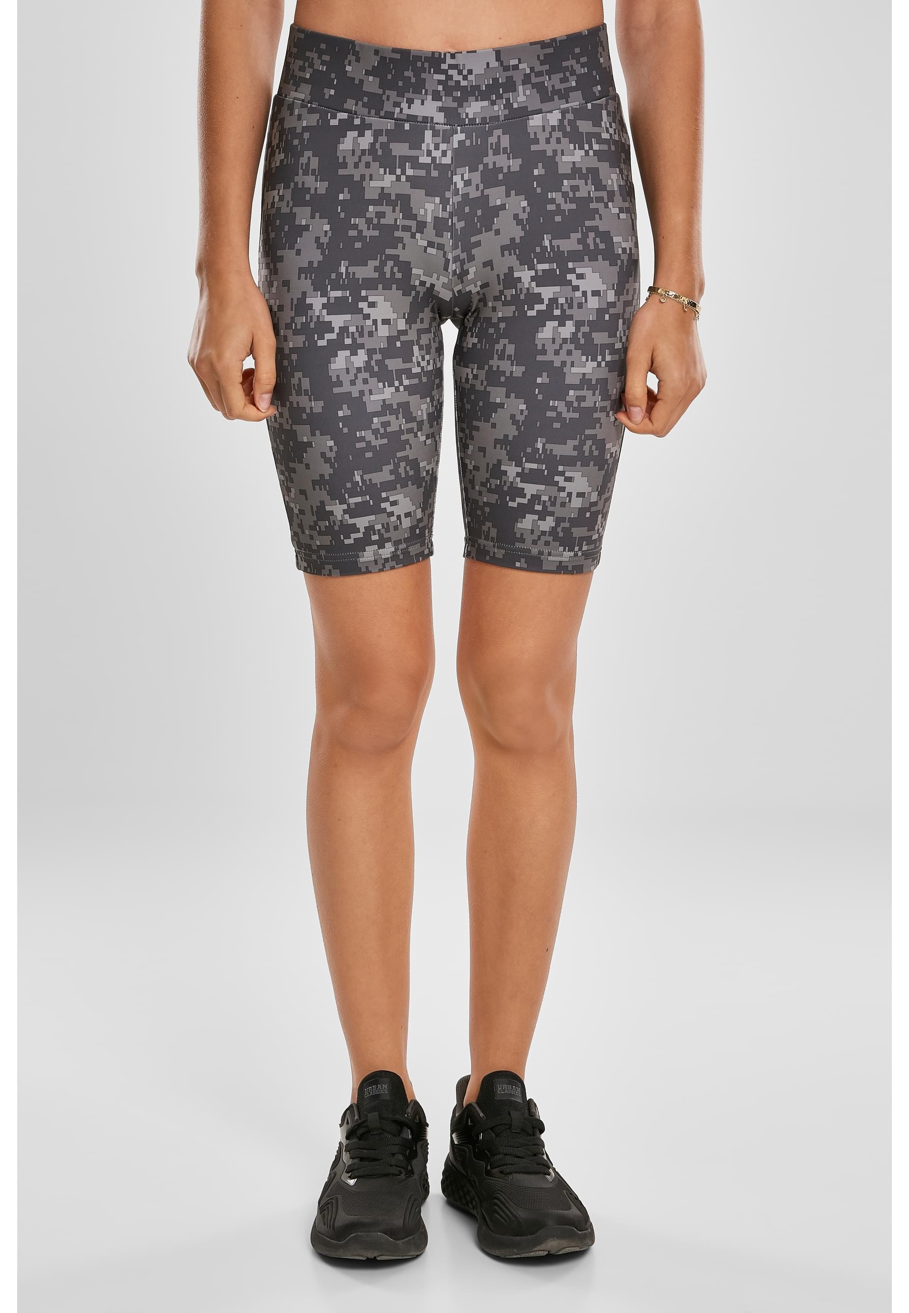 URBAN CLASSICS Stoffhose »Urban Classics Damen Ladies High Waist Camo Tech Cycle Shorts«, (1 tlg.)