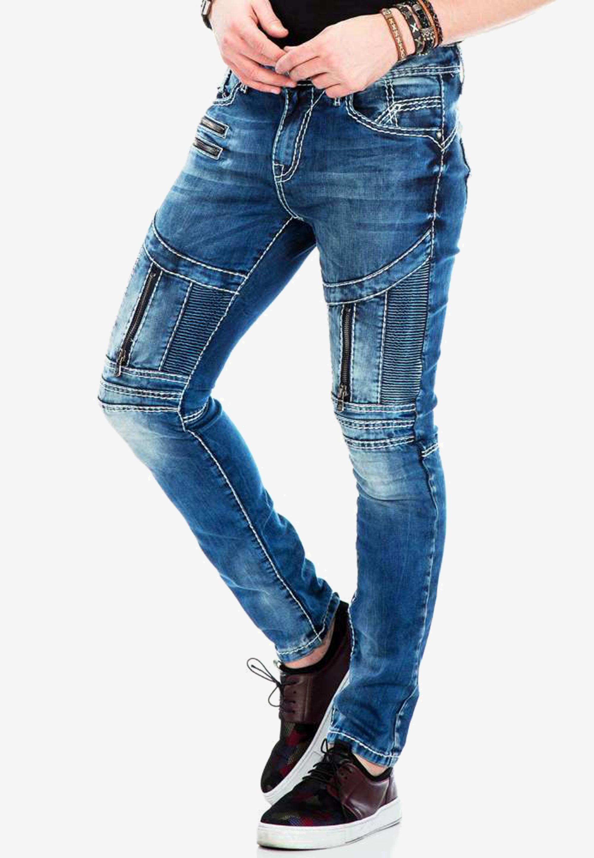 Cipo & Baxx Bequeme Jeans mit coolen Deko-Zippern