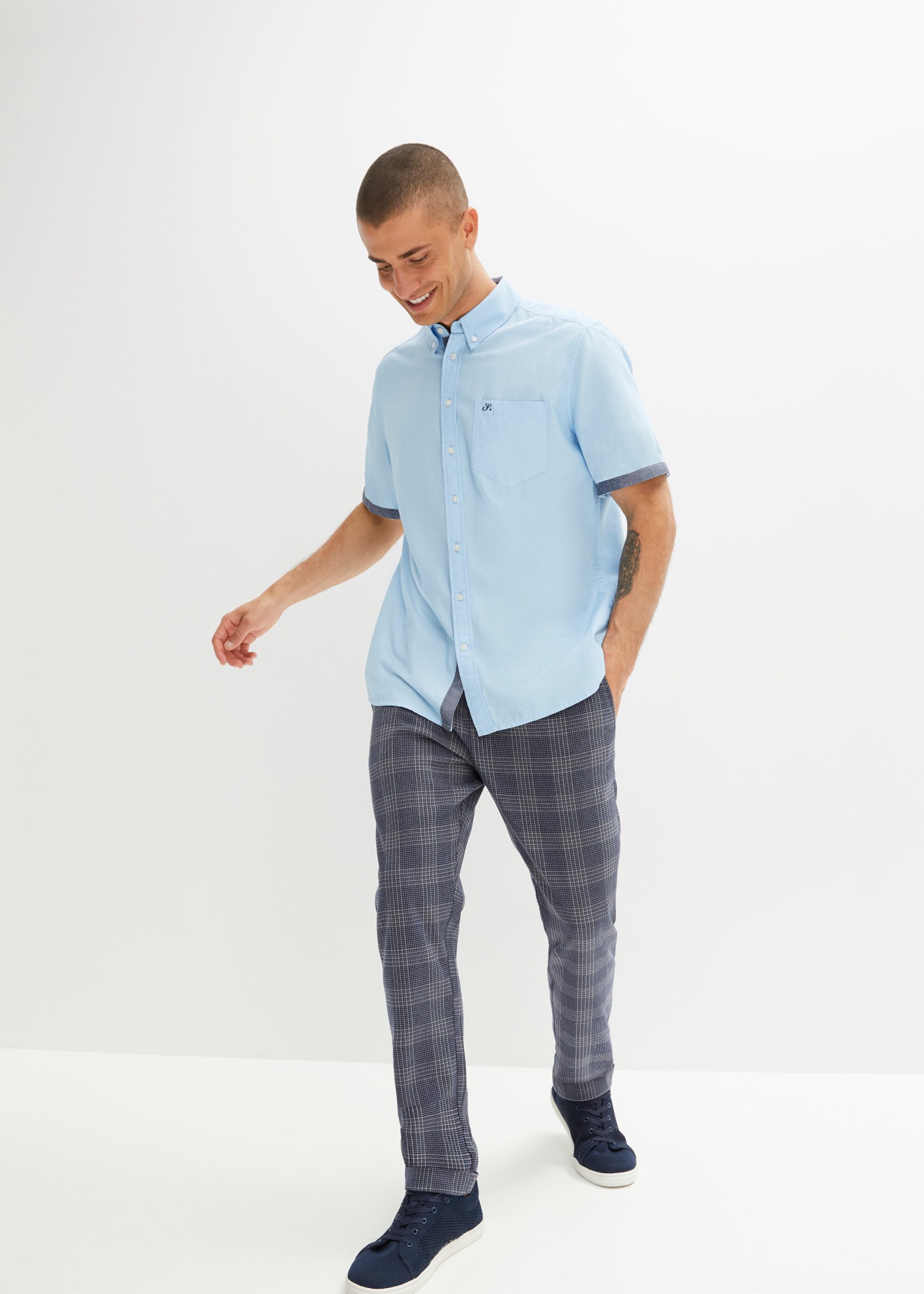 bonprix Kurzarmhemd Button-down-Kragen, aus reiner Baumwolle, Regular Fit, Kurzarm-Design