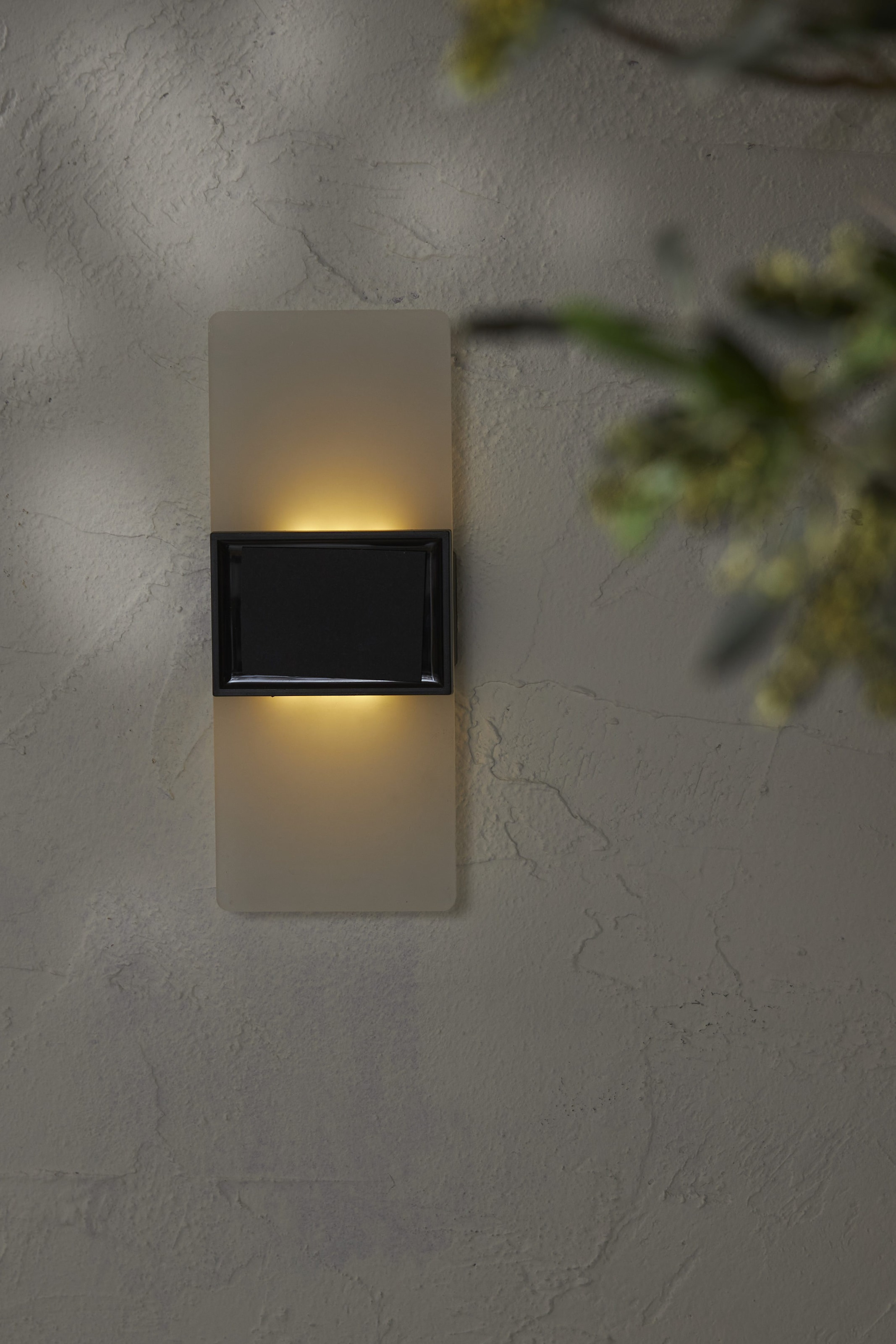 Parforce Traditional Hunting LED Solarleuchte »Solar Wandleuchte Wandy Frost« LED-Board 1 Stk. Warmweiß 2 Lichtfarben, frosted Oberfläche, Dämmerungssensor