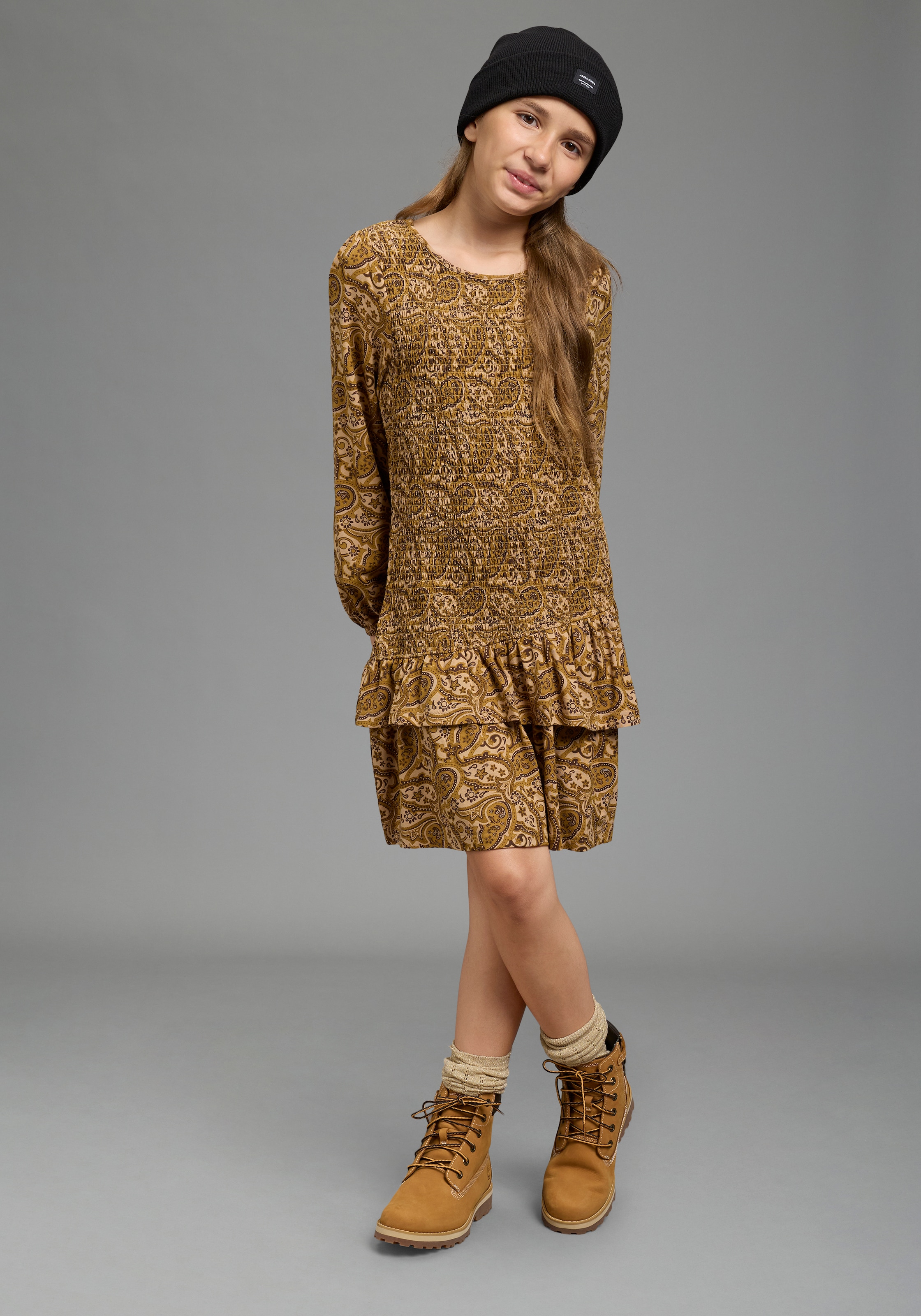 Bruno Banani Smokkleid »Viskose-Kleid in Allover-Design« für Mädchen, kniefrei, mit Volants, mit Langarm