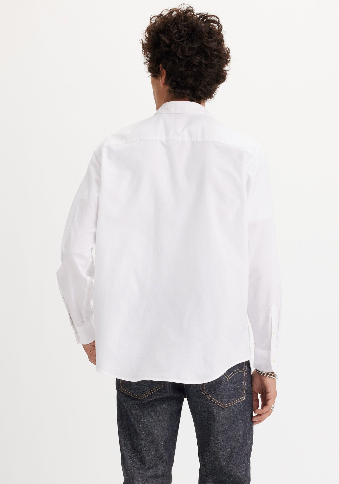 Levi's® Langarmhemd »AUTHENTIC BUTTON DOWN«, mit Ton-in-Ton Logostickerei auf der Brust