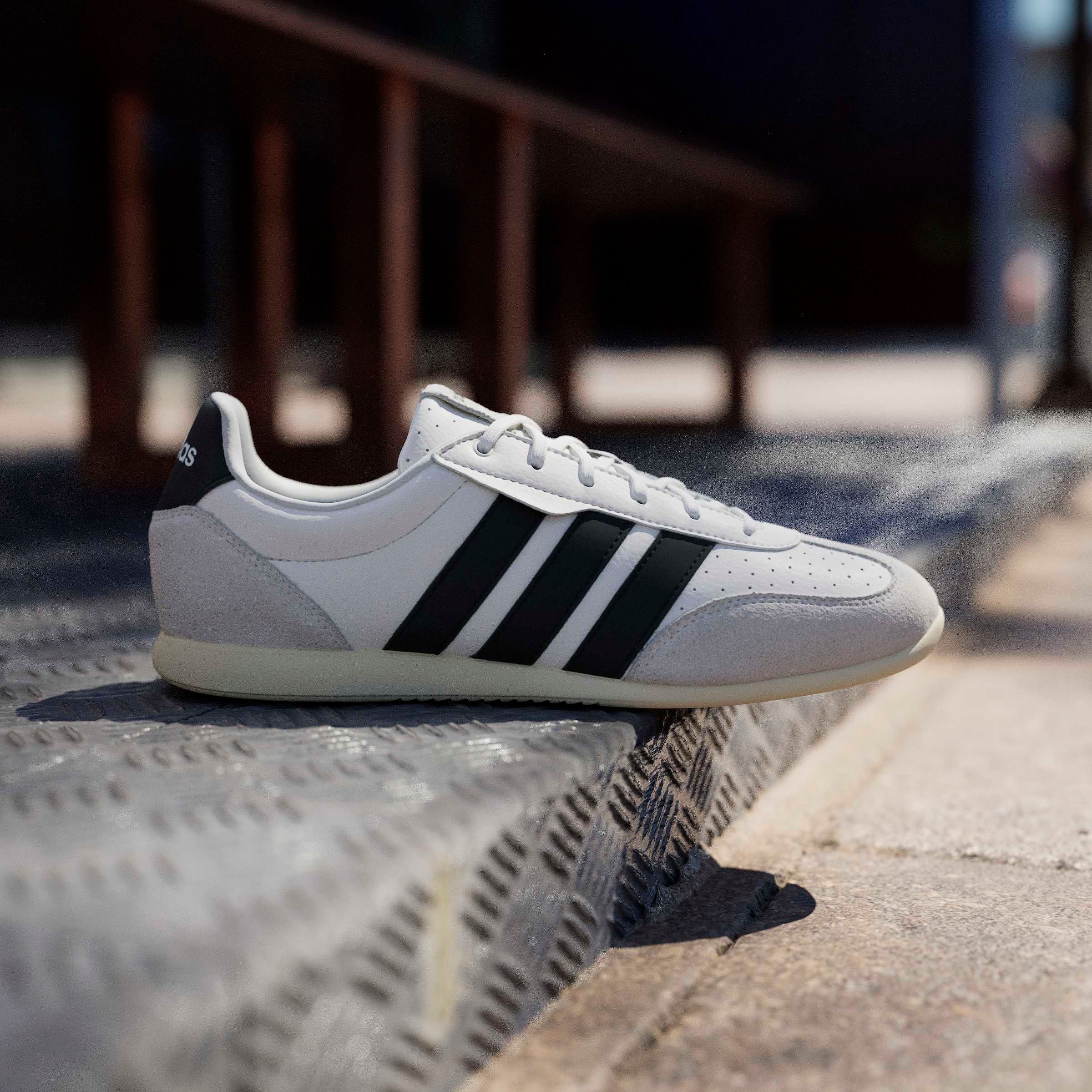 adidas Sportswear Sneaker »BARREDA LO«