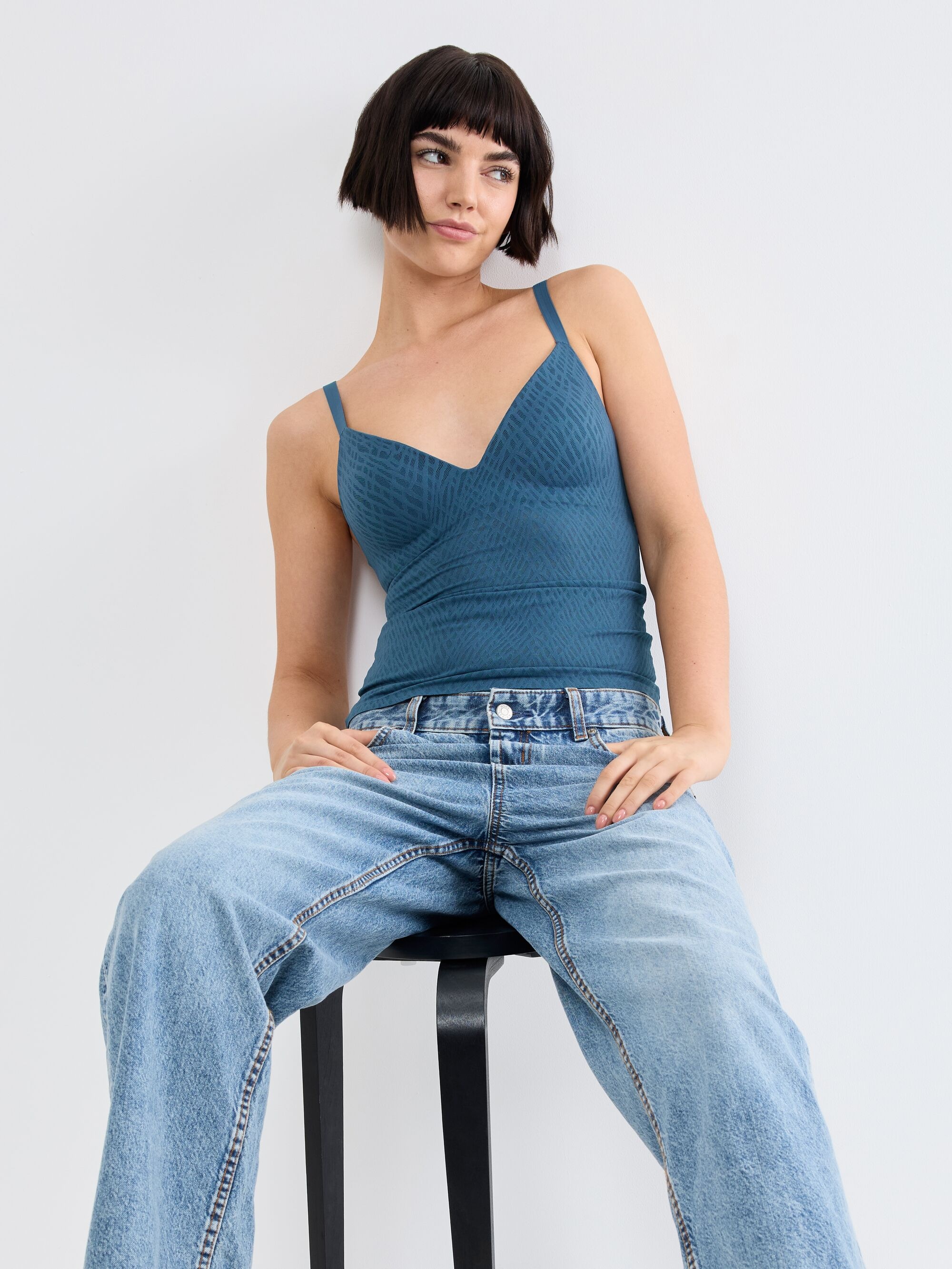 sloggi BH-Hemd »ZEROFeelBliss THE UP PushUpShirt« unsichtbar mit Spitzenoptik