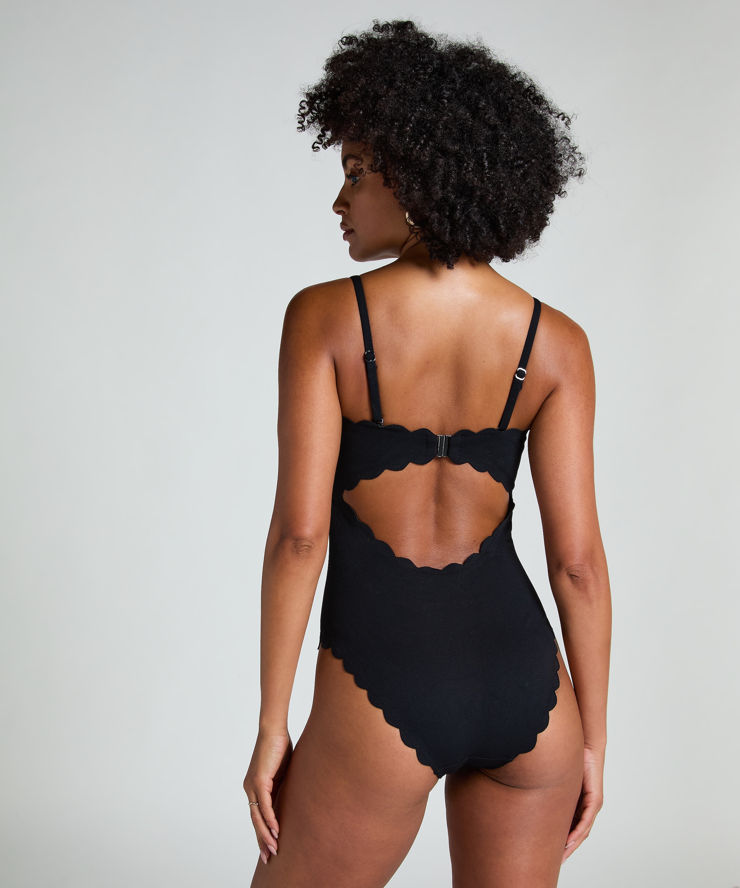 Hunkemöller Badeanzug »Badeanzug Bandeau Scallop«