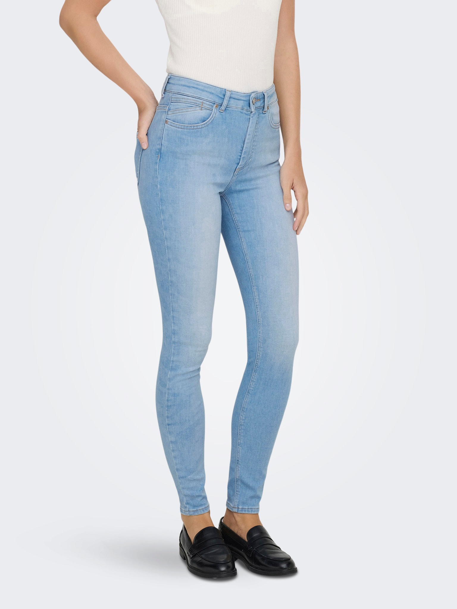 ONLY 1100000002199 "ONLBLUSH HW SKINNY ANK DNM REA008 NOOS" Bleach Wash für einen Faded-Look