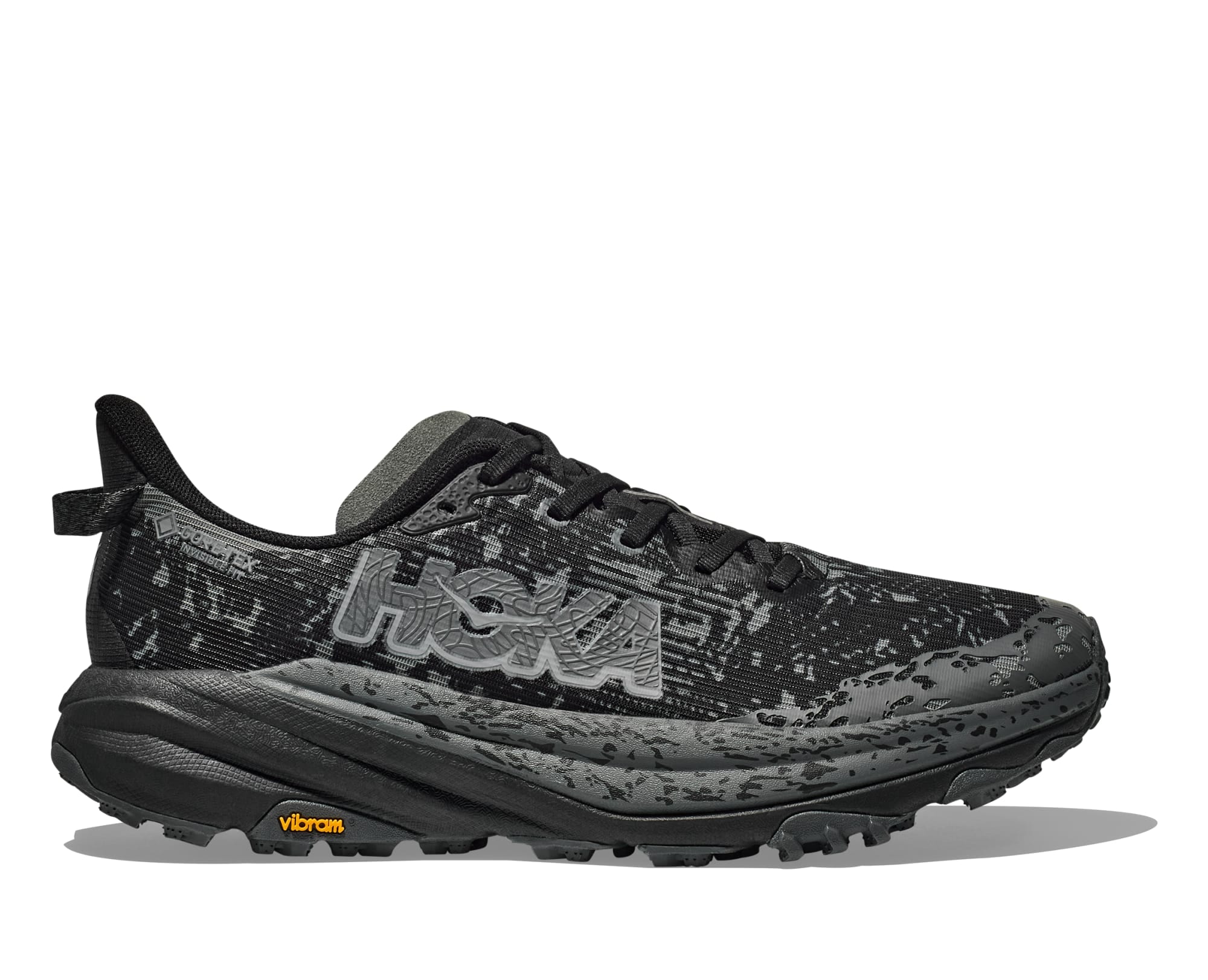 Hoka One One 1100000002199 "Speedgoat 6 Gore-Tex" mit stark profiliertem Laufsohlenprofil, wasserdicht