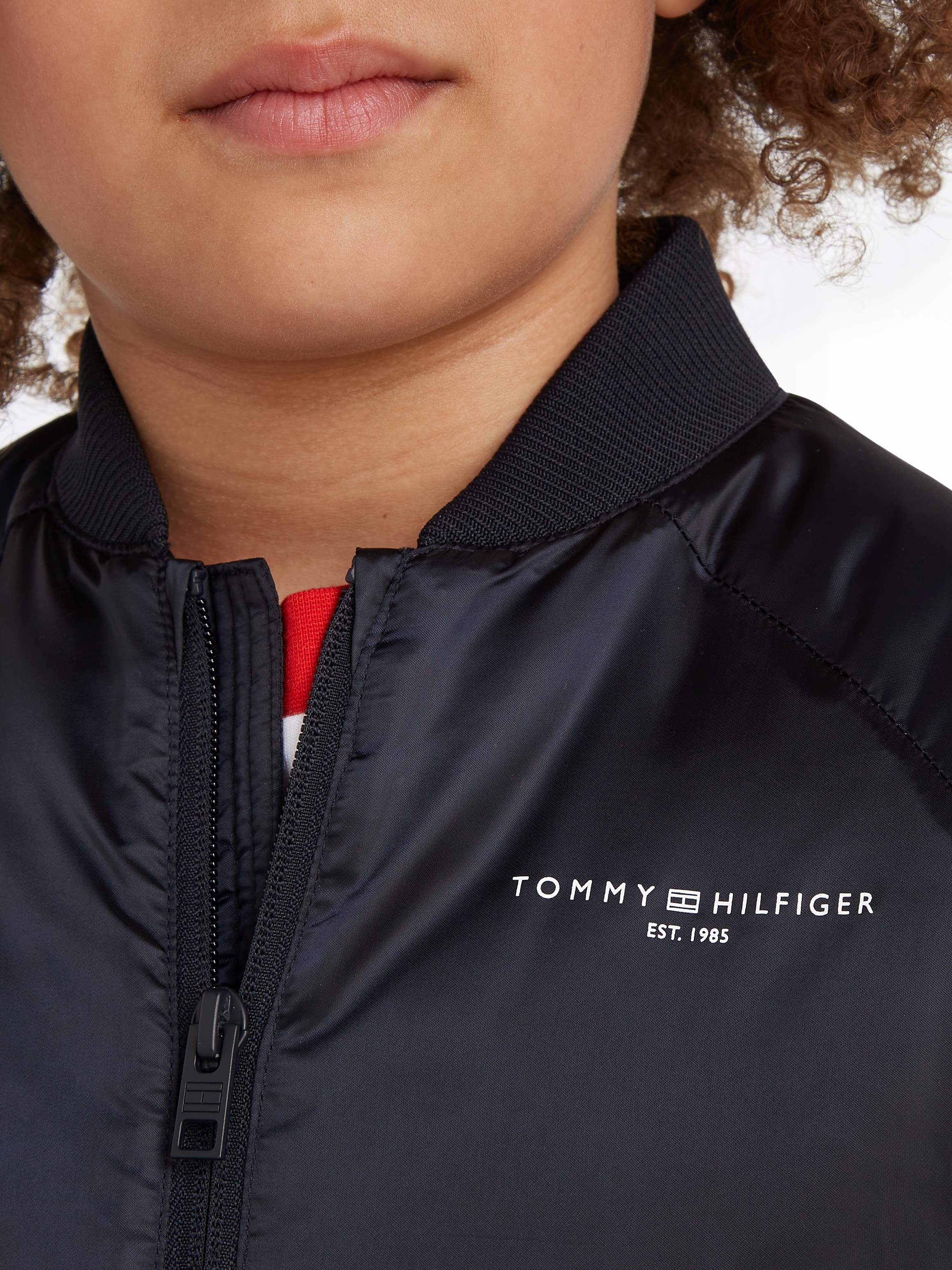in Hilfiger Optik | »ESSENTIAL kaufen online Tommy BOMBER«, BAUR glänzender Bomberjacke