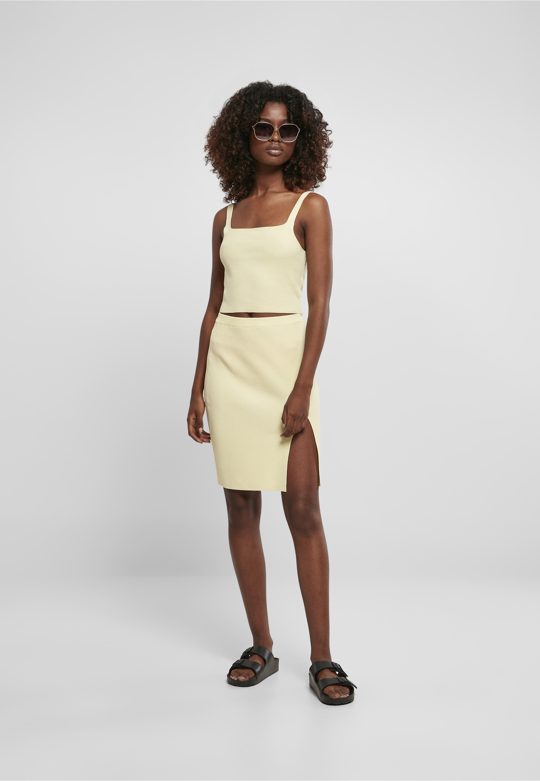 URBAN CLASSICS Tanktop »Urban Classics Damen Ladies Cropped Knit Top« 1 Stk.