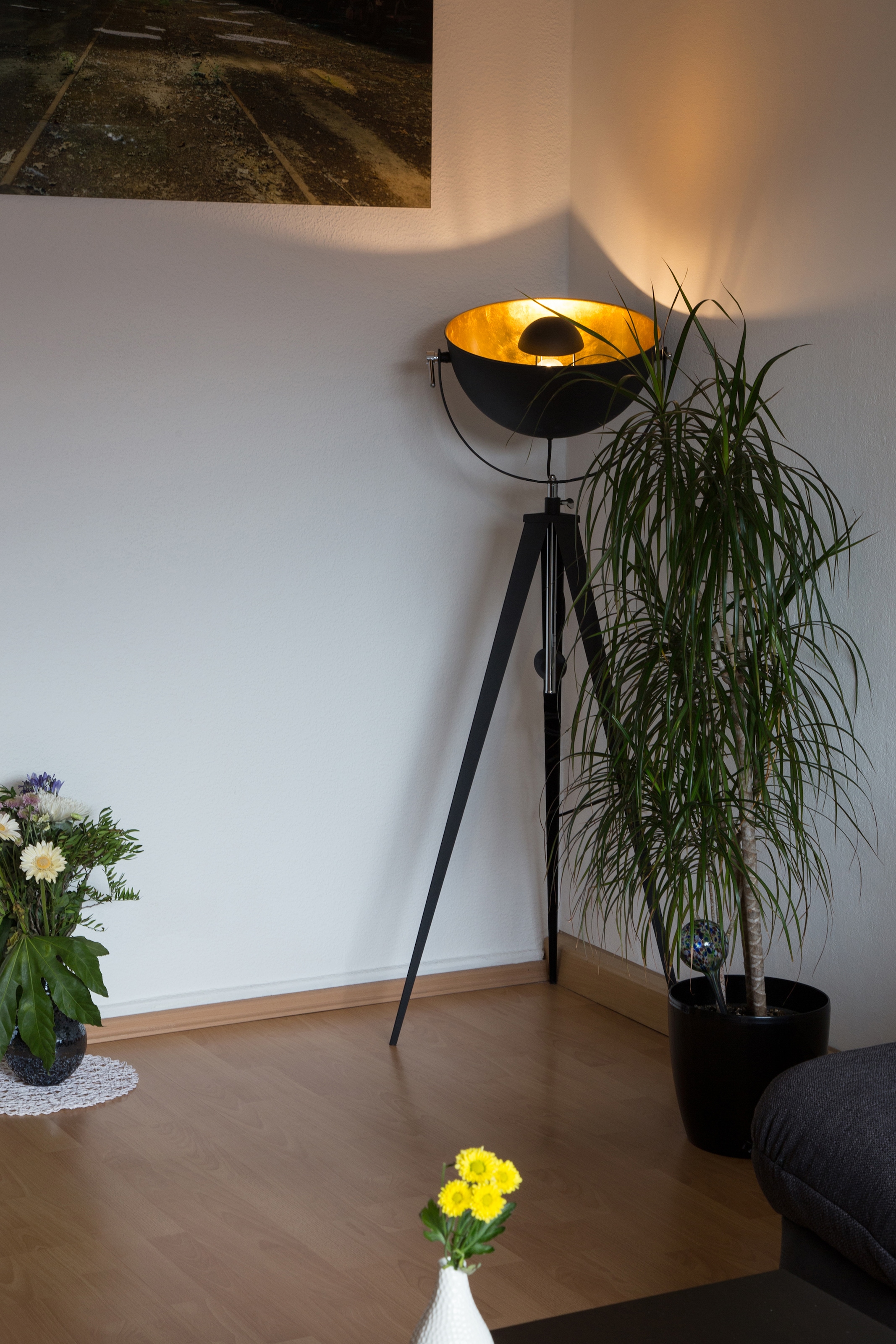 Nino Leuchten Stehlampe »BOWY«, 1 flammig-flammig, Retro Optik, Höhe von 148 bis 168 cm verstellbar, schwarz/goldfarben