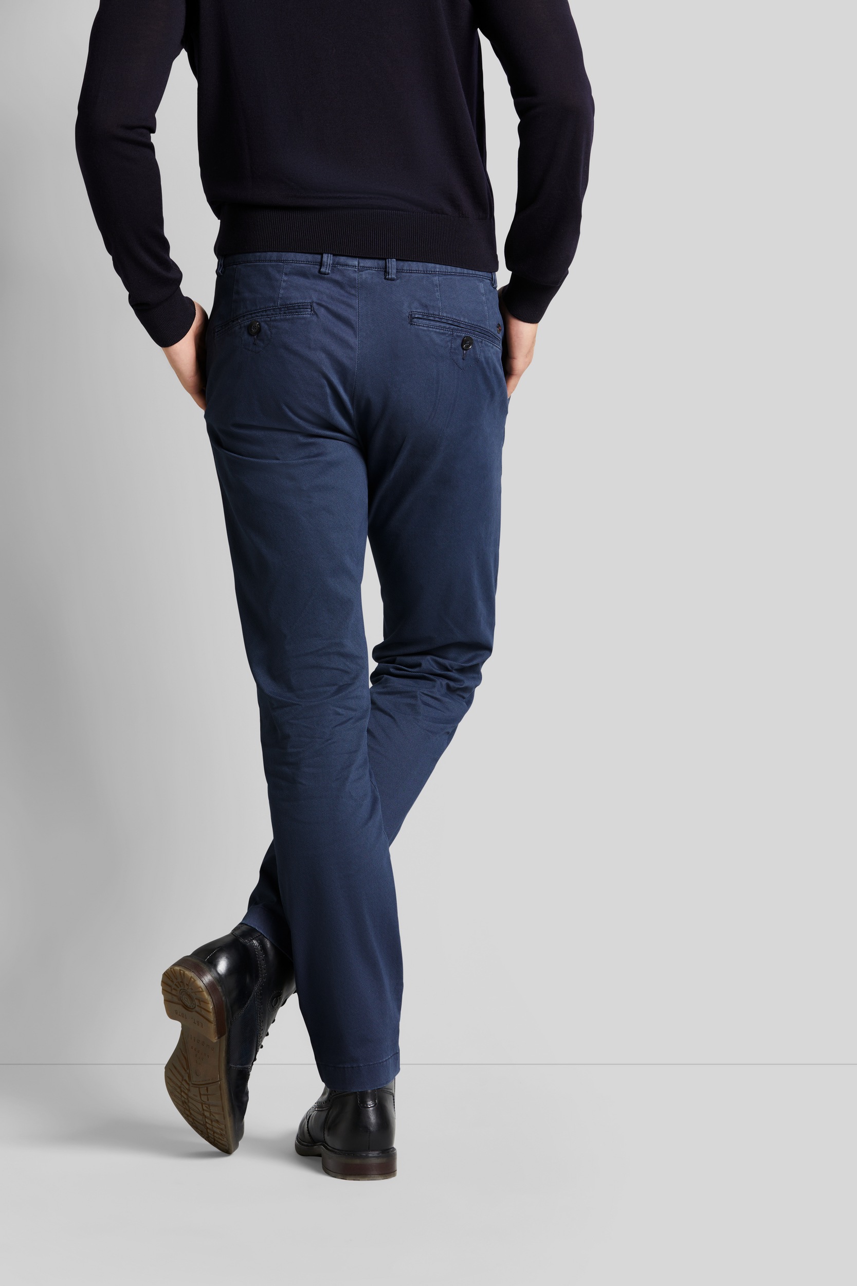 bugatti in leichter Used-Optik günstig online kaufen