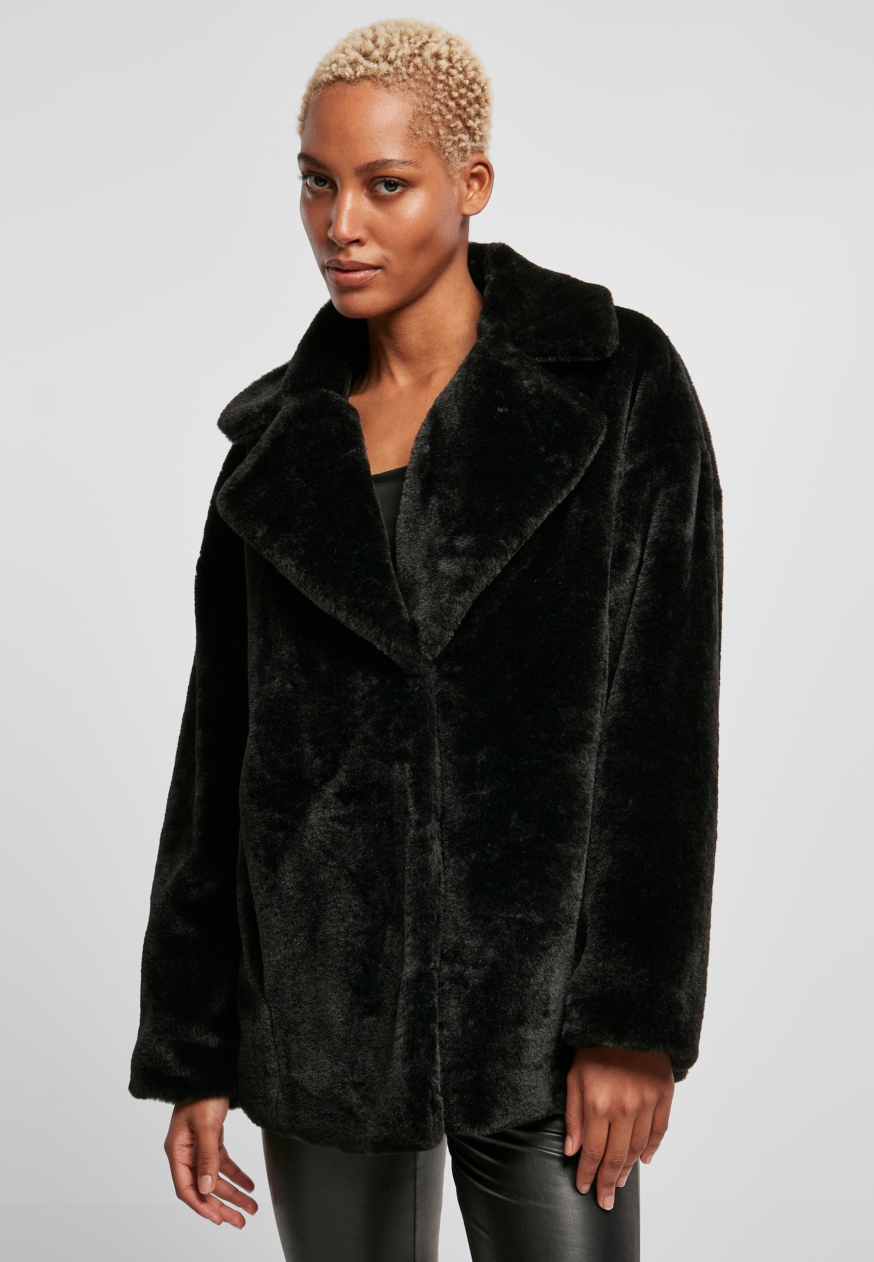 URBAN CLASSICS Winterjacke »Urban Classics Damen Ladies Lapel Teddy Jacket«, (1 St.), ohne Kapuze