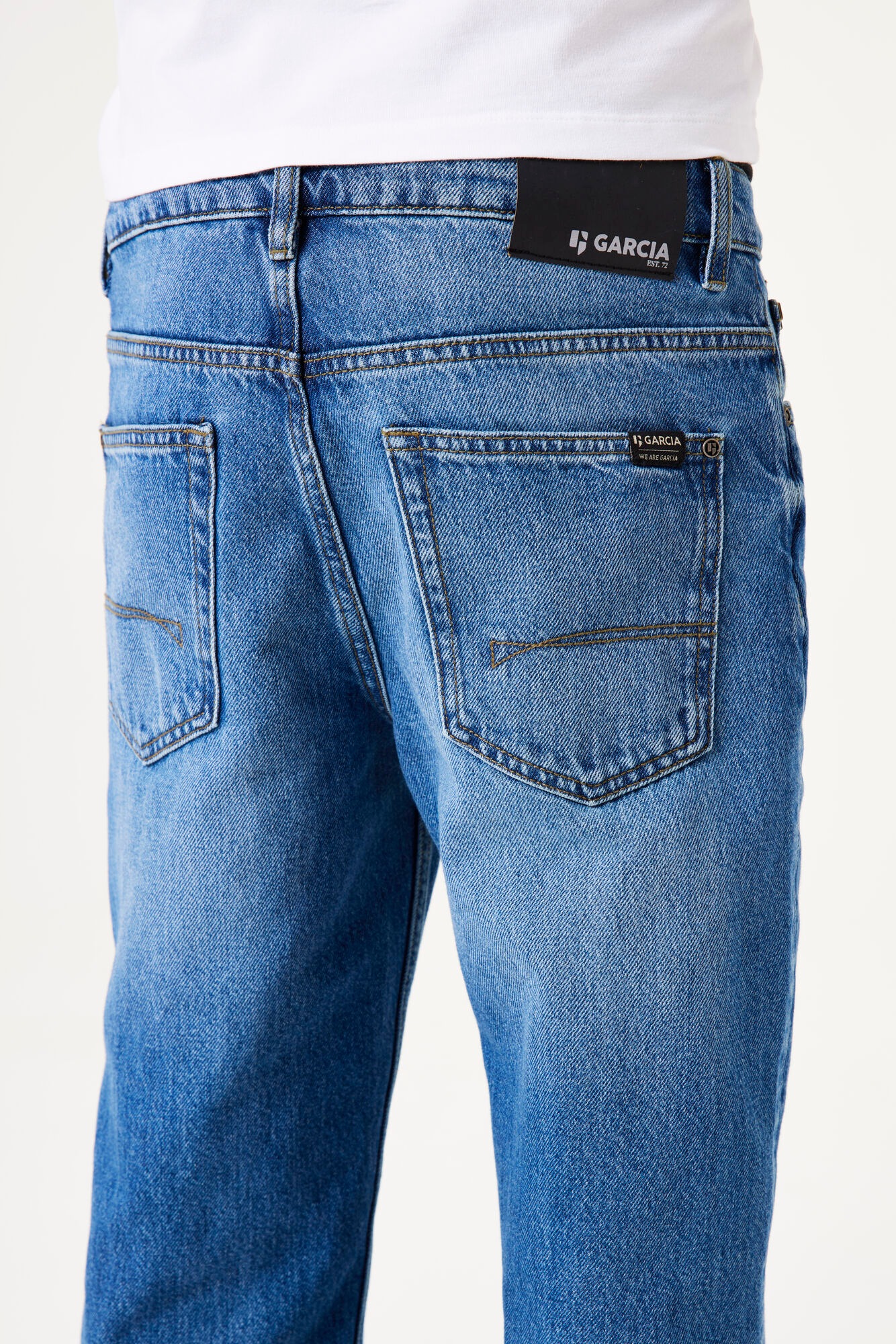 Thumbnail - Garcia Straight-Jeans "Ilyano" Etwas niedrigere Leibhöhe