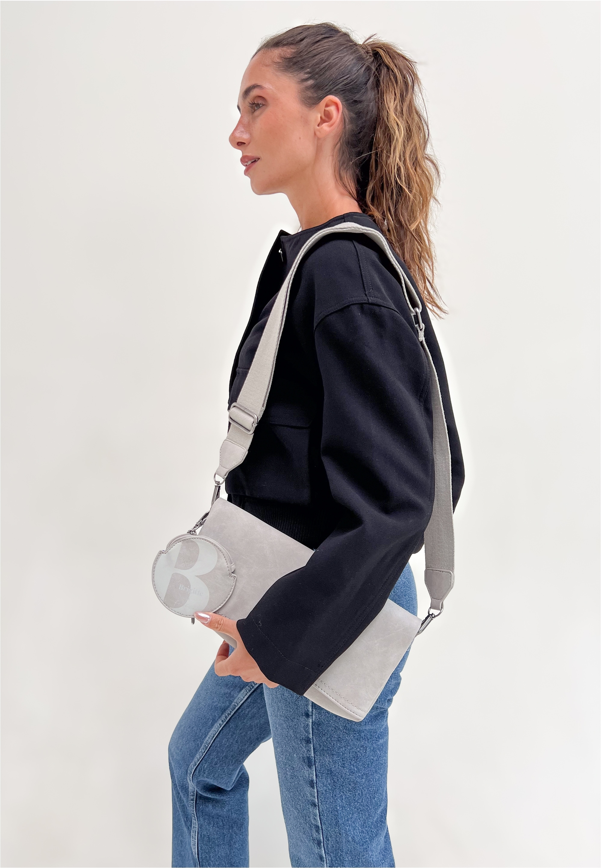 Fritzi aus Preußen Schultertasche »Brigitte x fritzi Special Ronja Cross«, mit abnehmbarem Anhänger