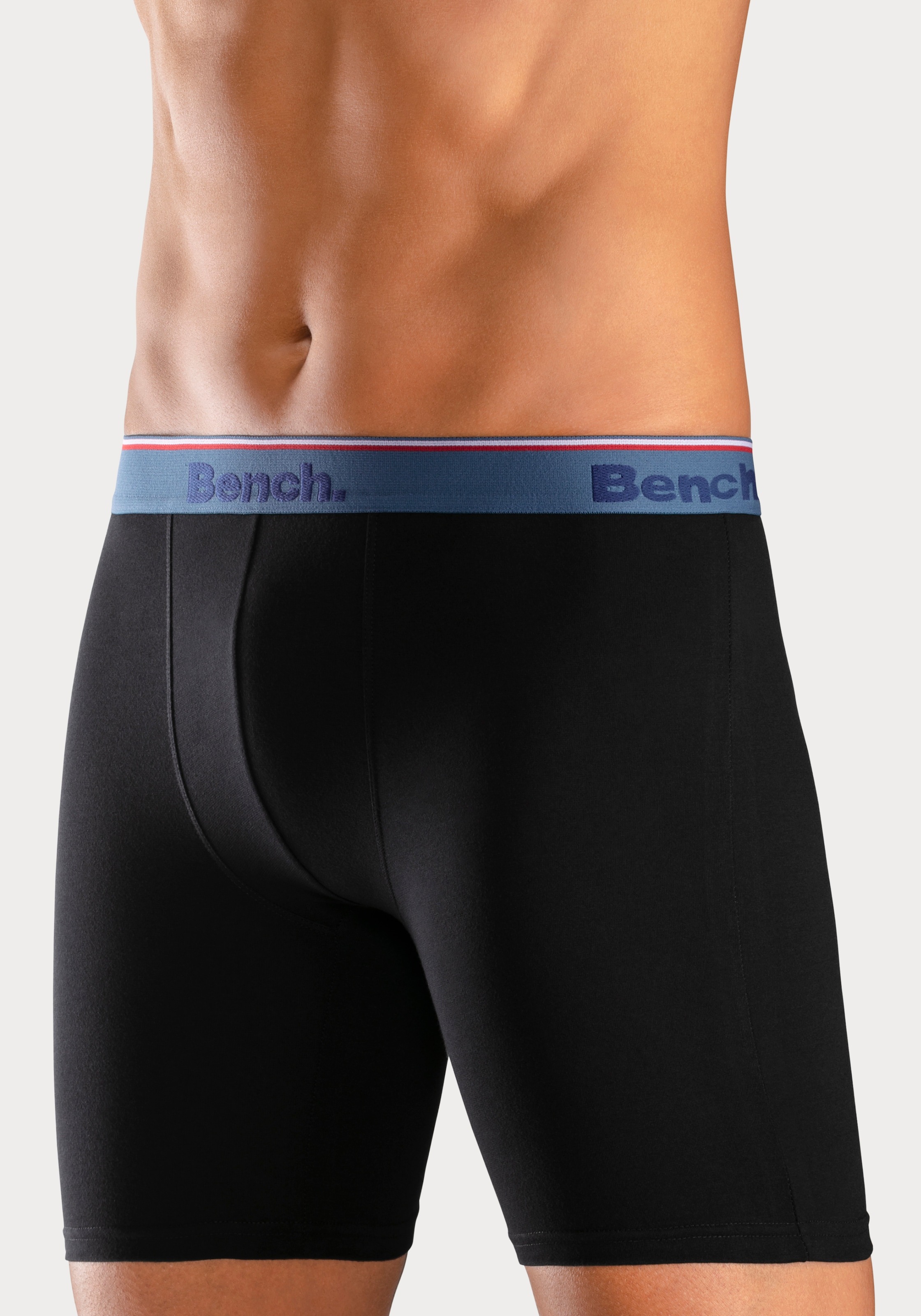 Bench. Langer Boxer, (Packung, 4 St.), Unterhosen mit schmalen Streifen im Logo-Webbund