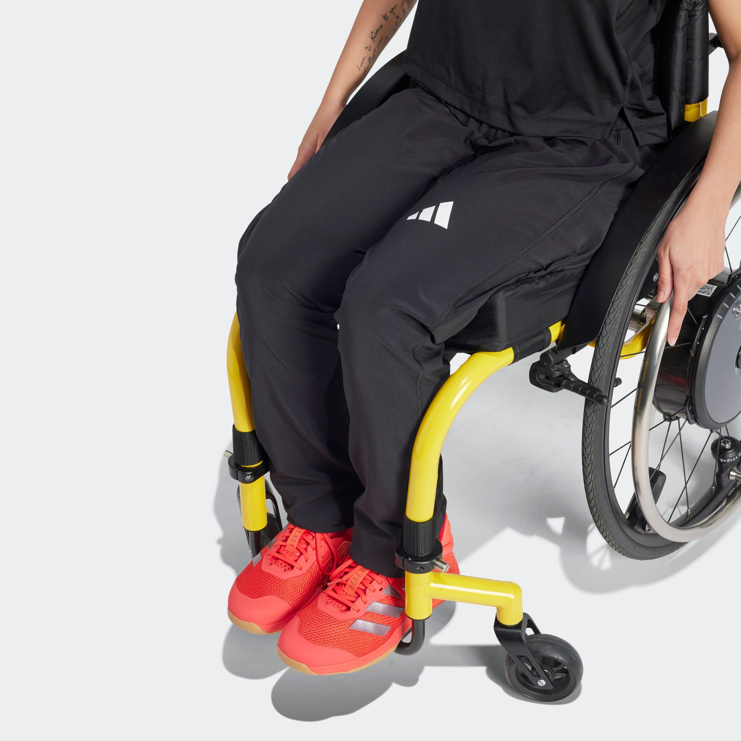 adidas Performance Sporthose »WTR ADAPT PANT«, (1 tlg.), Trainingshose für Rollstuhlsportler_innen