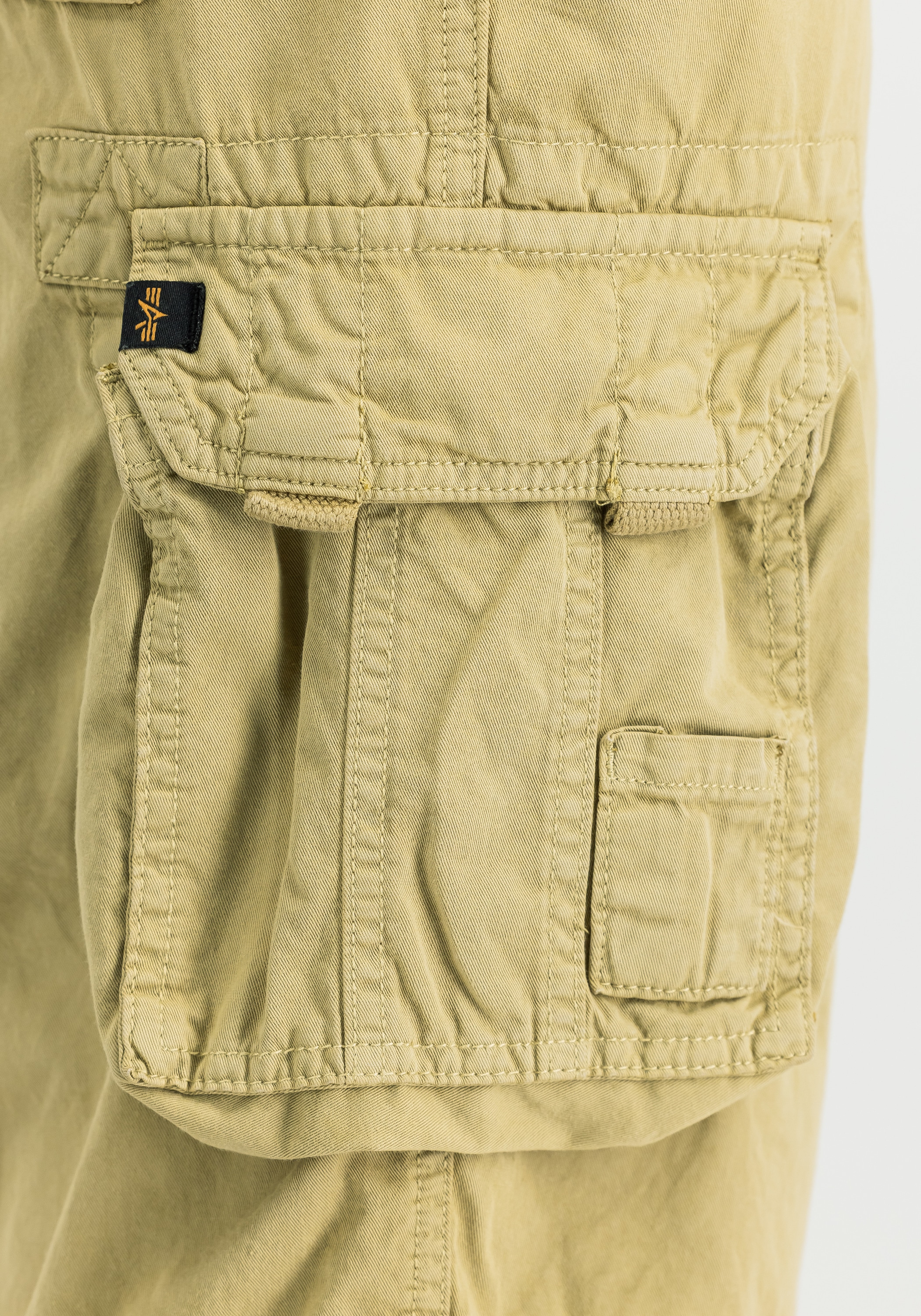 Alpha Industries Shorts »Alpha Industries Men - Shorts Jet Short«