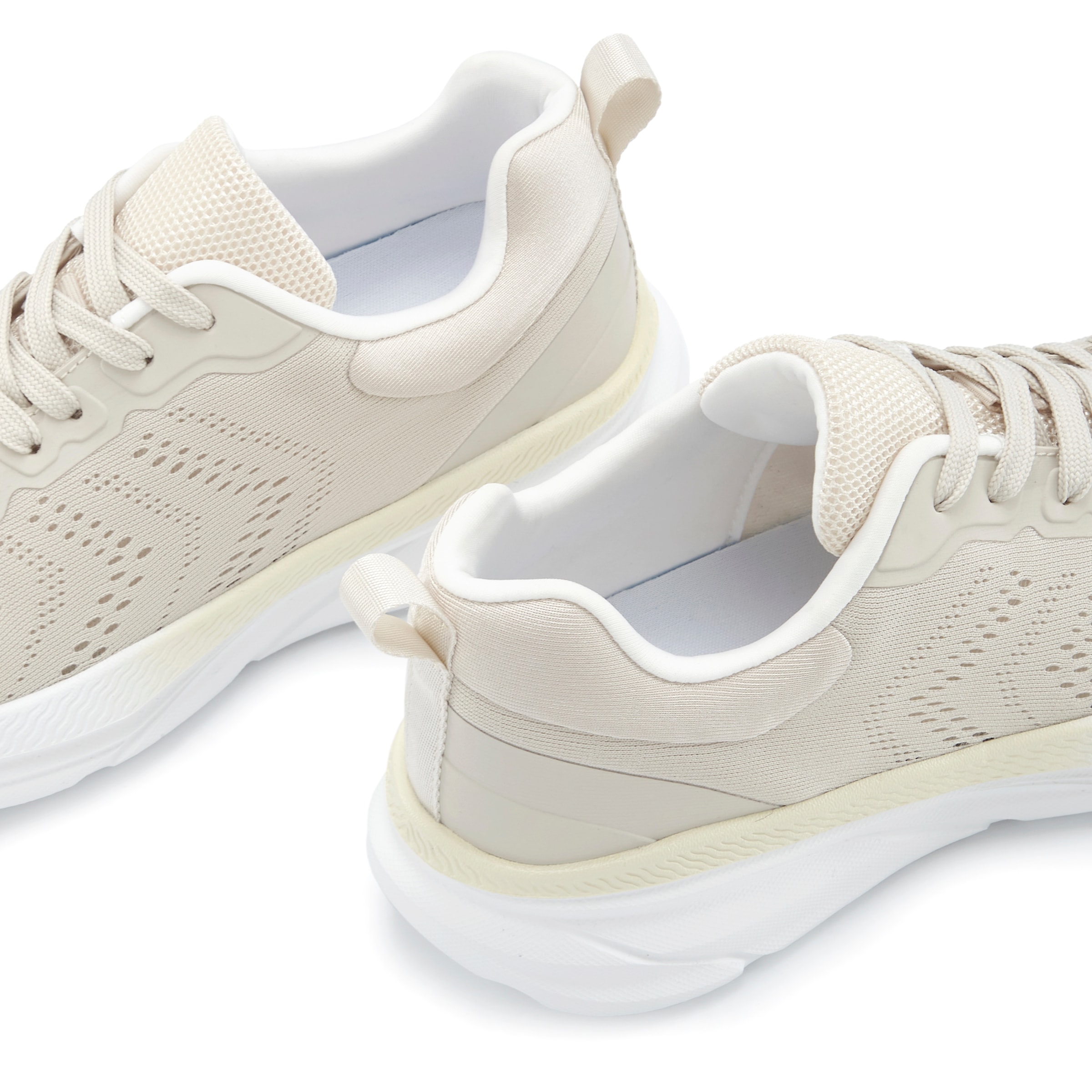 LASCANA Sneaker, Freizeitschuh, Halbschuh, Schnürhalbschuh im sportiven Look VEGAN