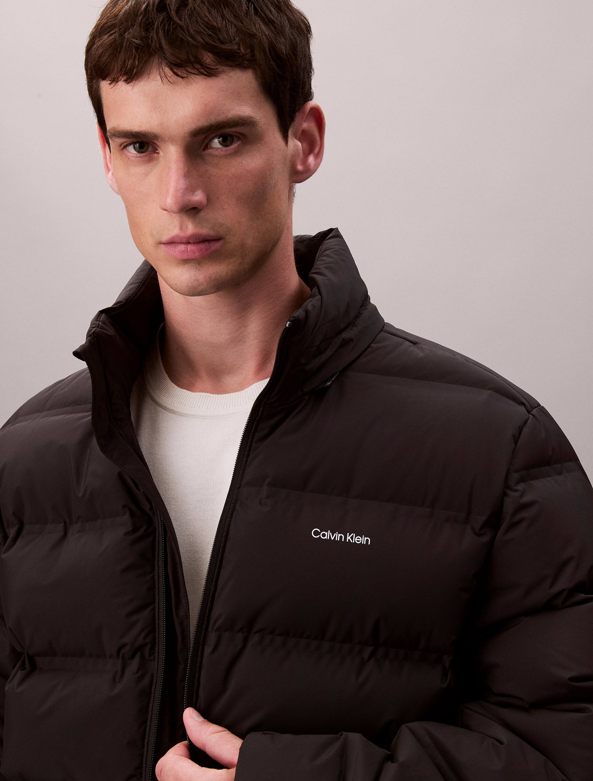 Calvin Klein Steppjacke »LS QUILTED BONDED CHANNEL HD PUF«, ohne Kapuze, Mit Rundhalsausschnitt, regular fit