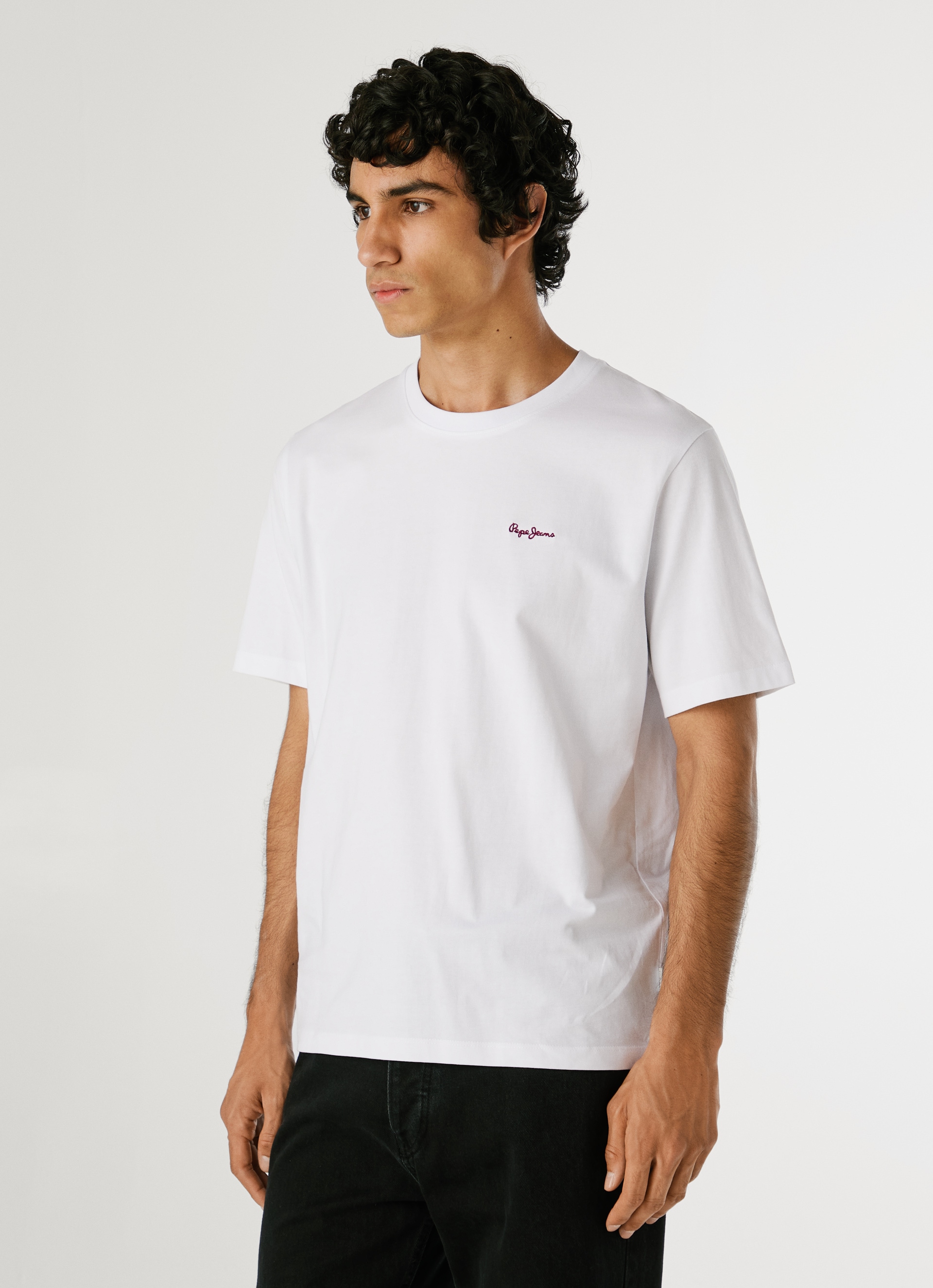 Pepe Jeans T-Shirt »CONTRAST CONNOR«, mit Rundhals und gesticktem Logo