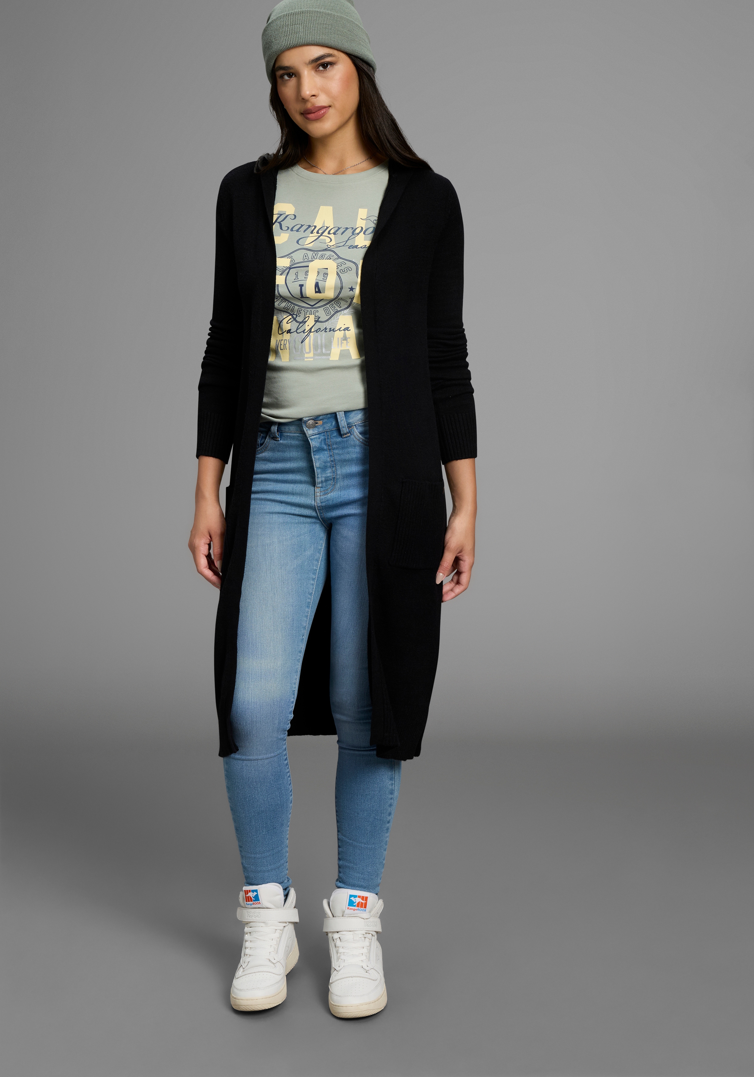KangaROOS Longstrickjacke mit Kapuze, Langarm, figurumspielende Passform, ohne Verschluss