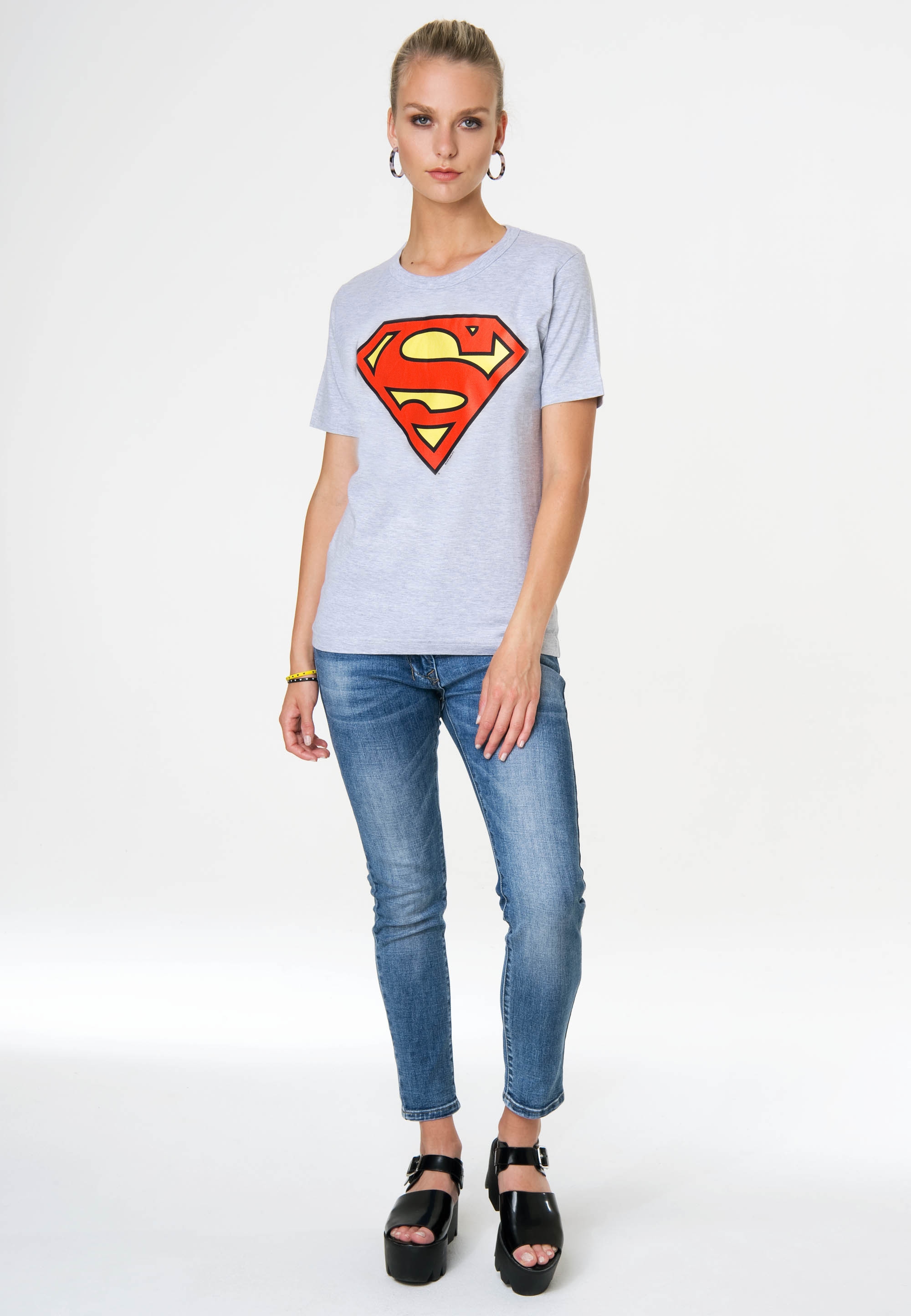 LOGOSHIRT T-Shirt »Superman Logo«, mit trendigem Superhelden-Print